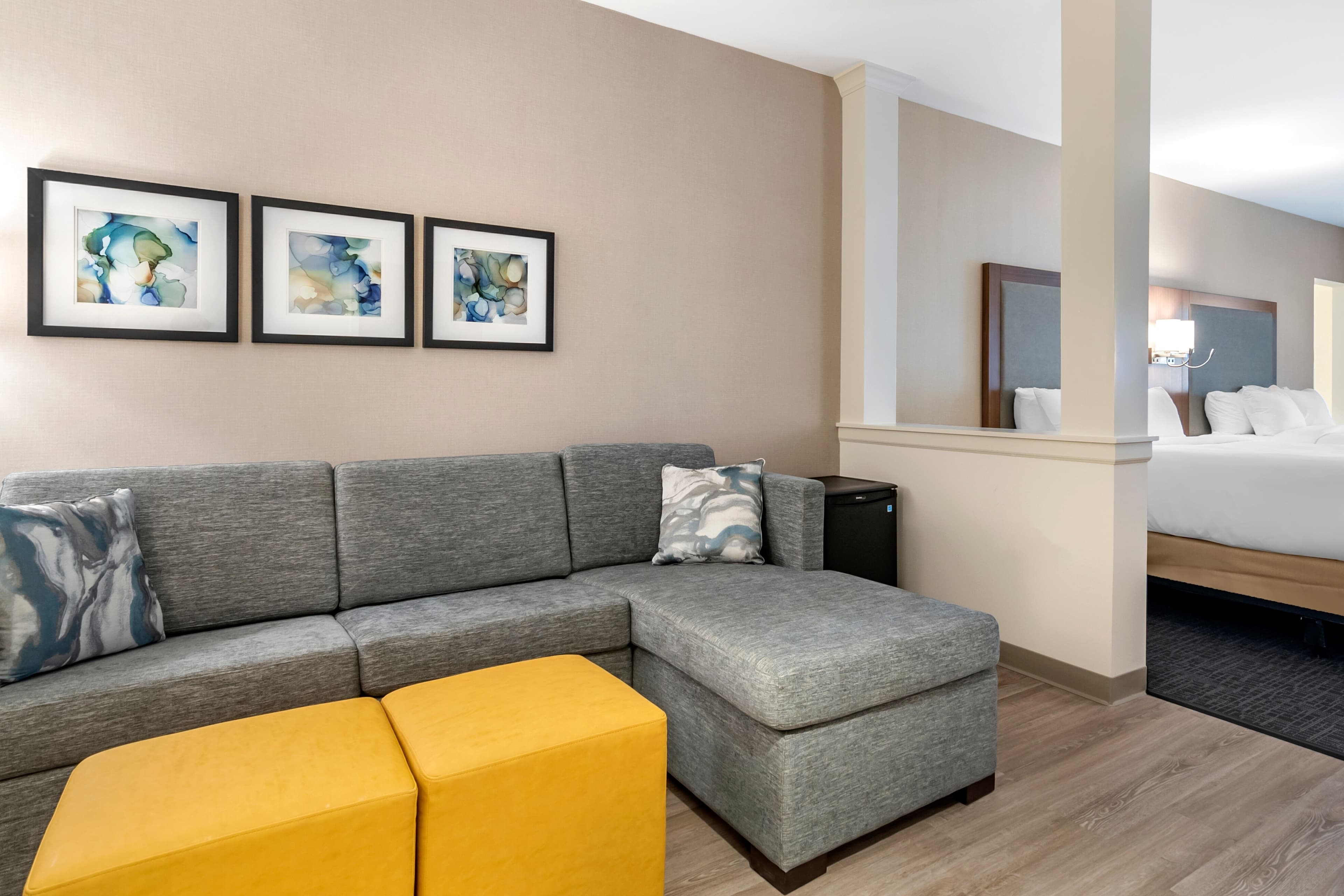 Comfort Suites Grandview - Kansas City — 11