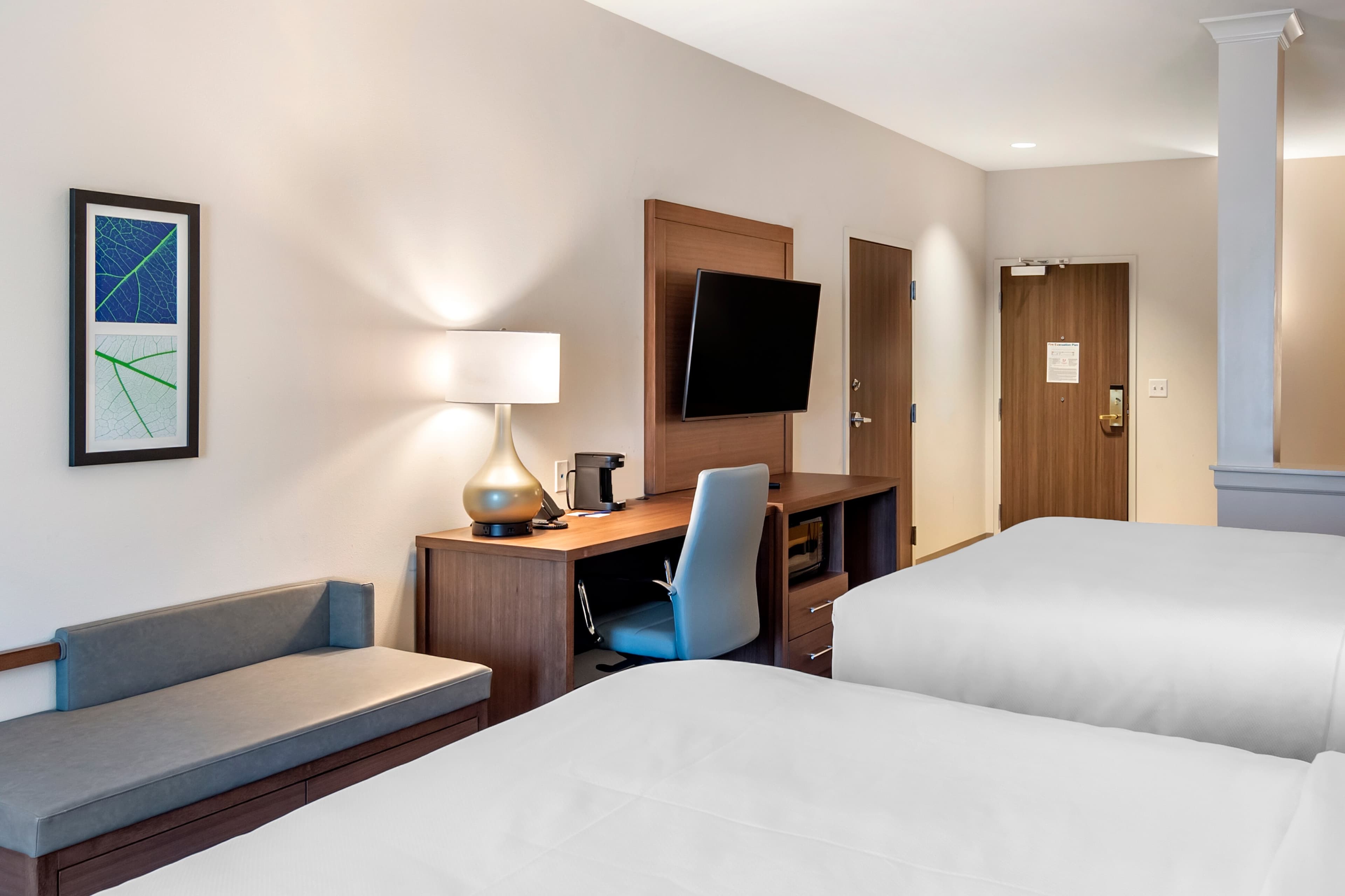 Comfort Suites Grandview - Kansas City — 12