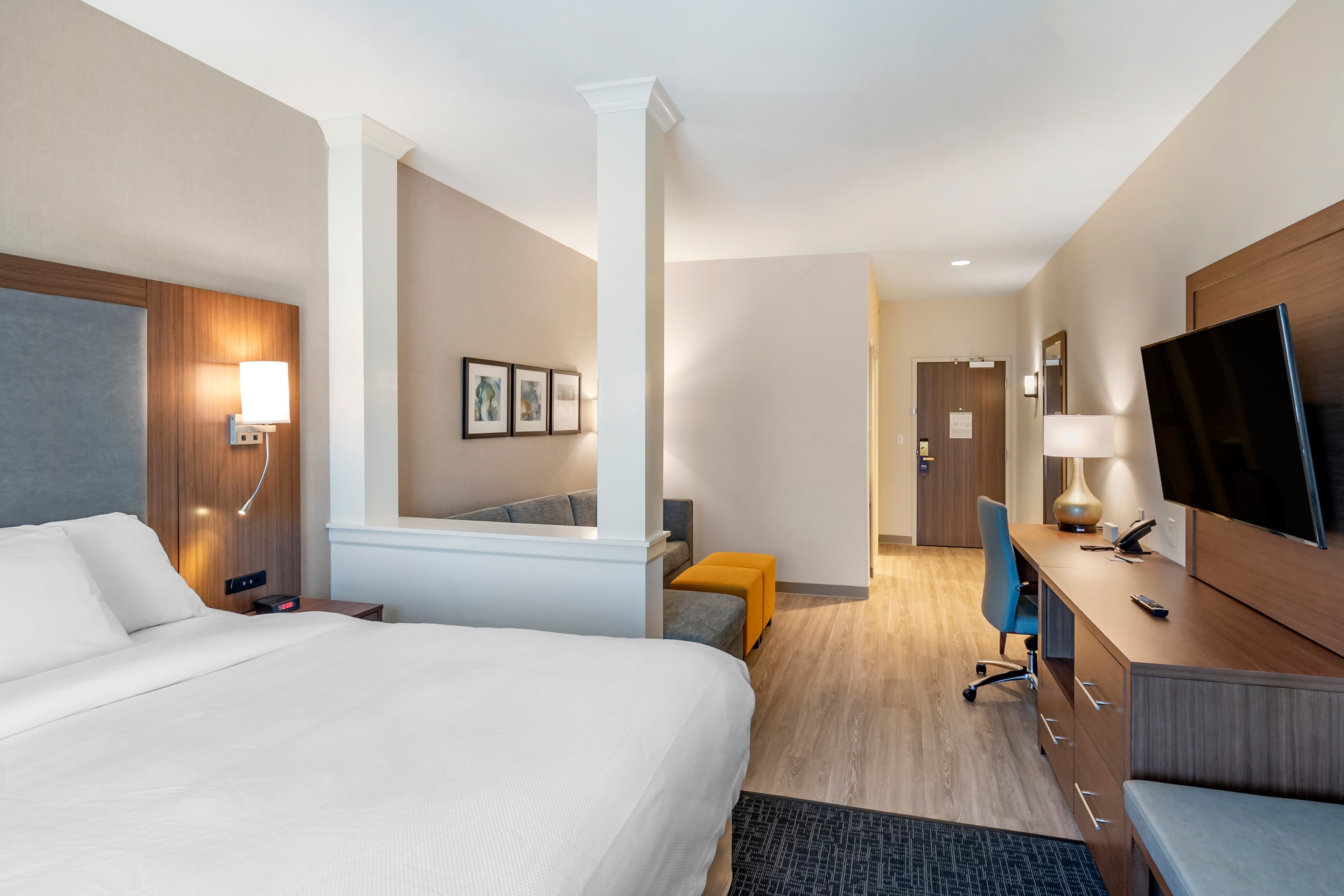Comfort Suites Grandview - Kansas City — 6