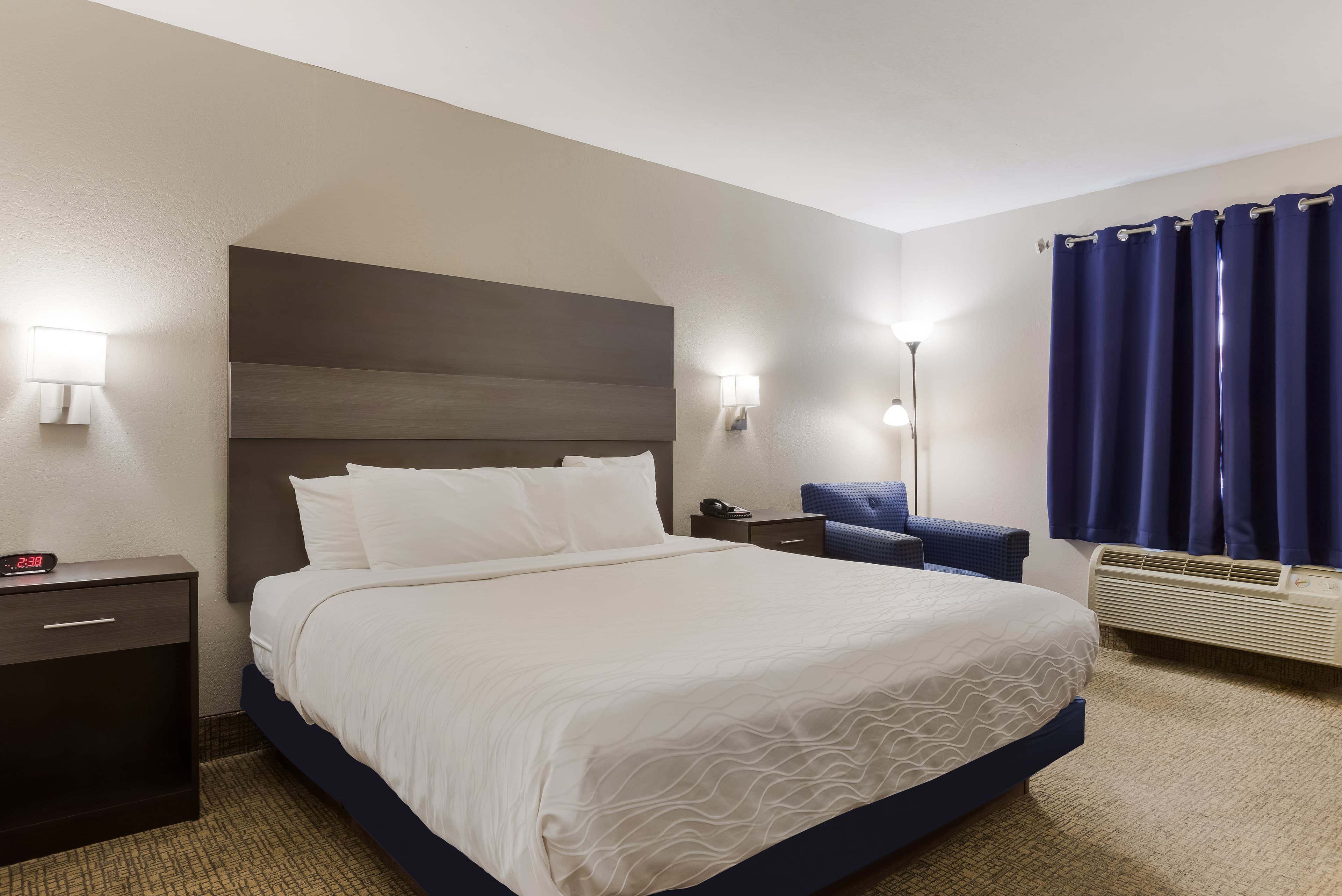 Rodeway Inn Branson, Brick House - Image 2