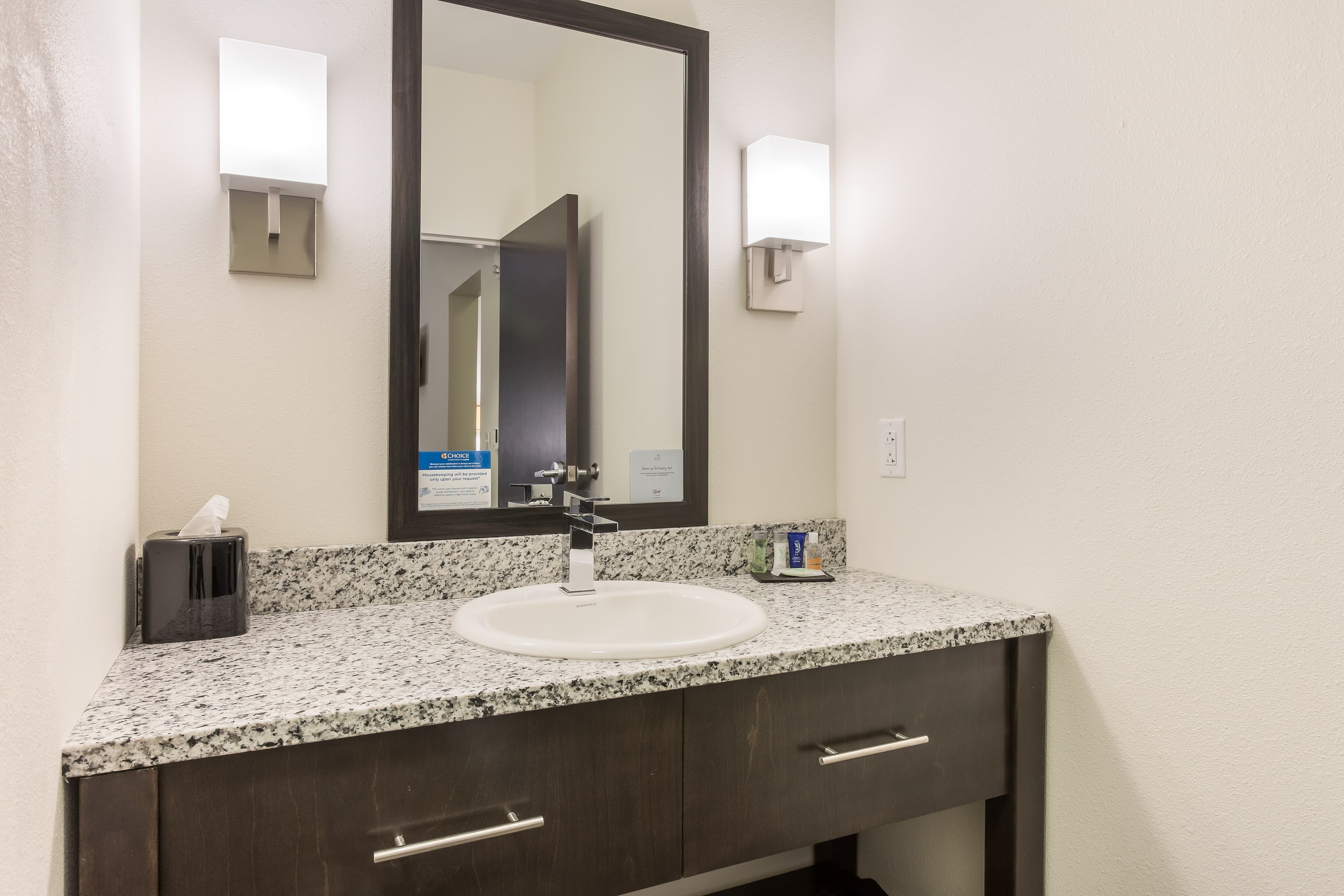 Sleep Inn & Suites Webb City - Image 2