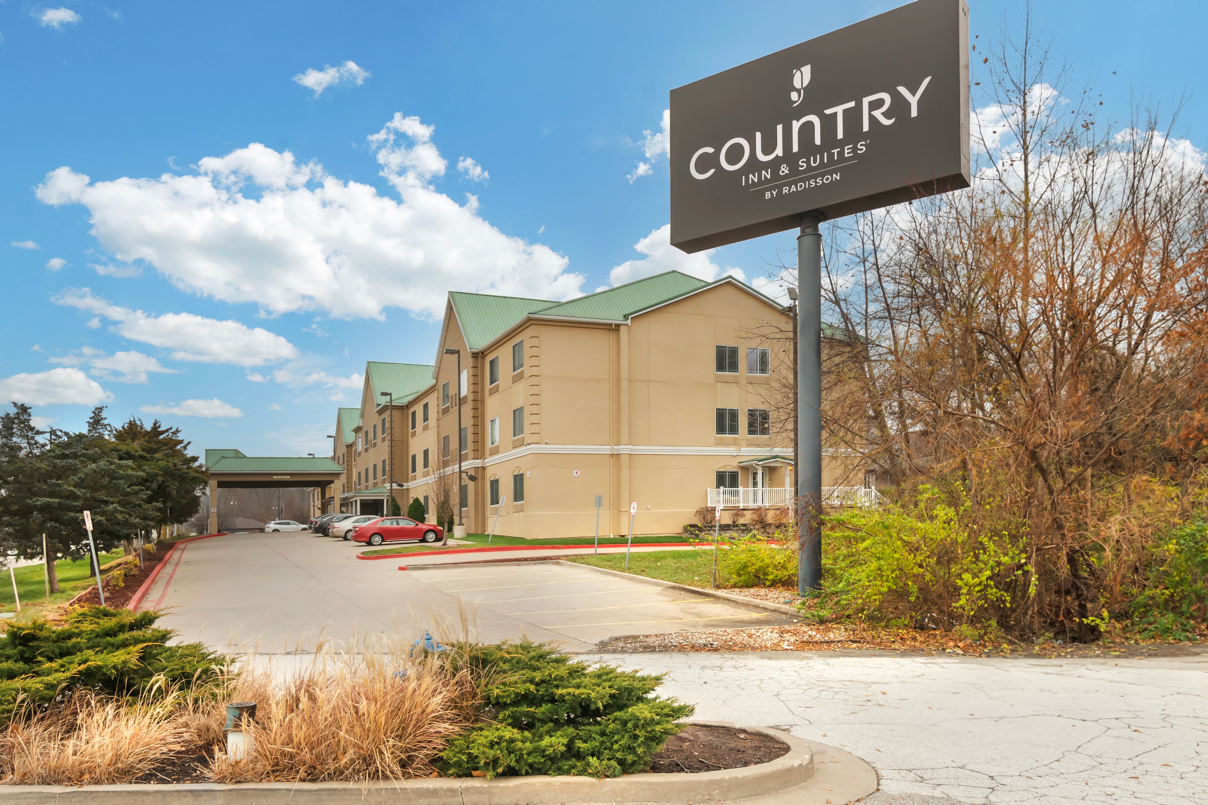 Country Inn & Suites by Radisson, Columbia, MO - Image 1