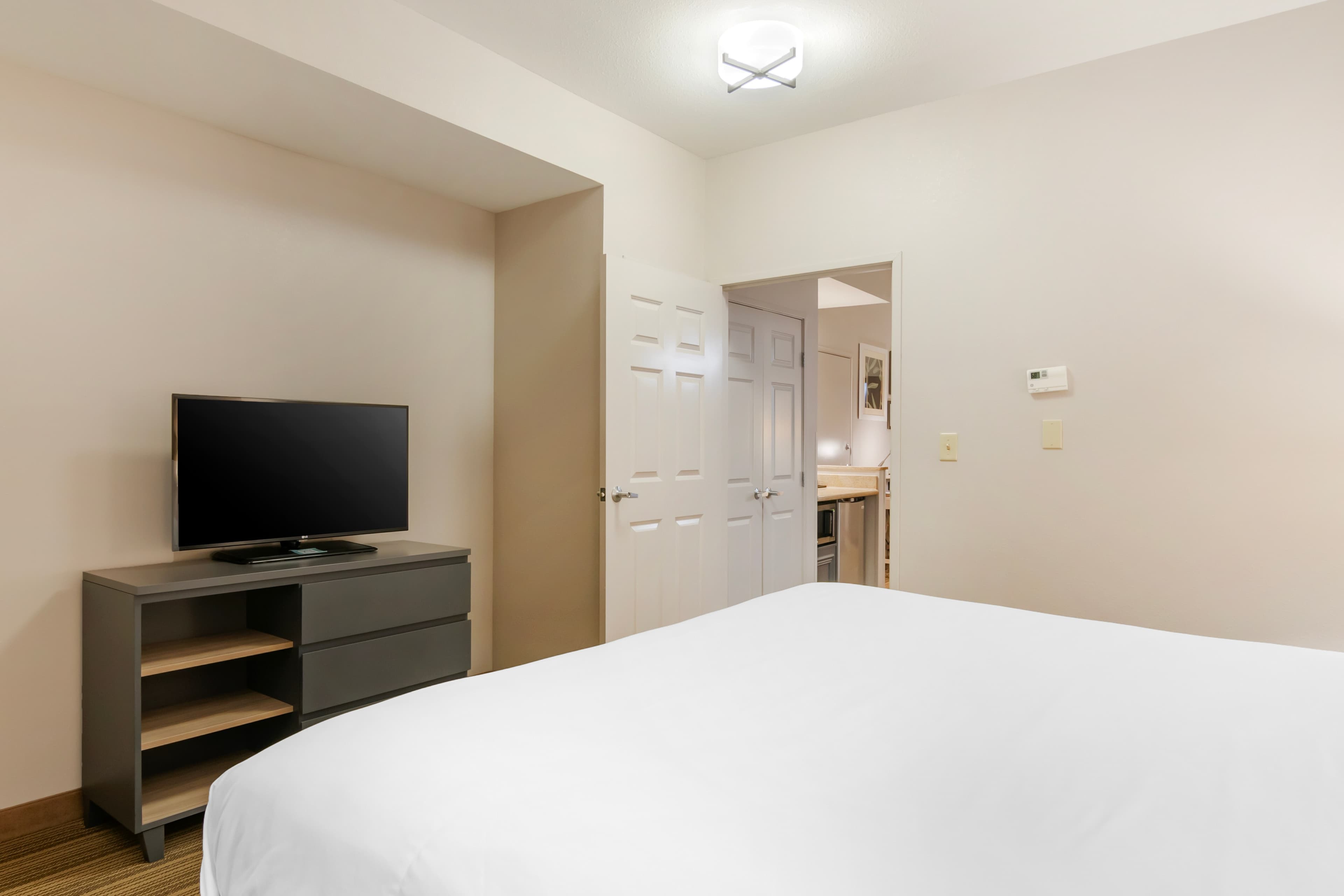 Country Inn & Suites by Radisson, Columbia, MO — 14
