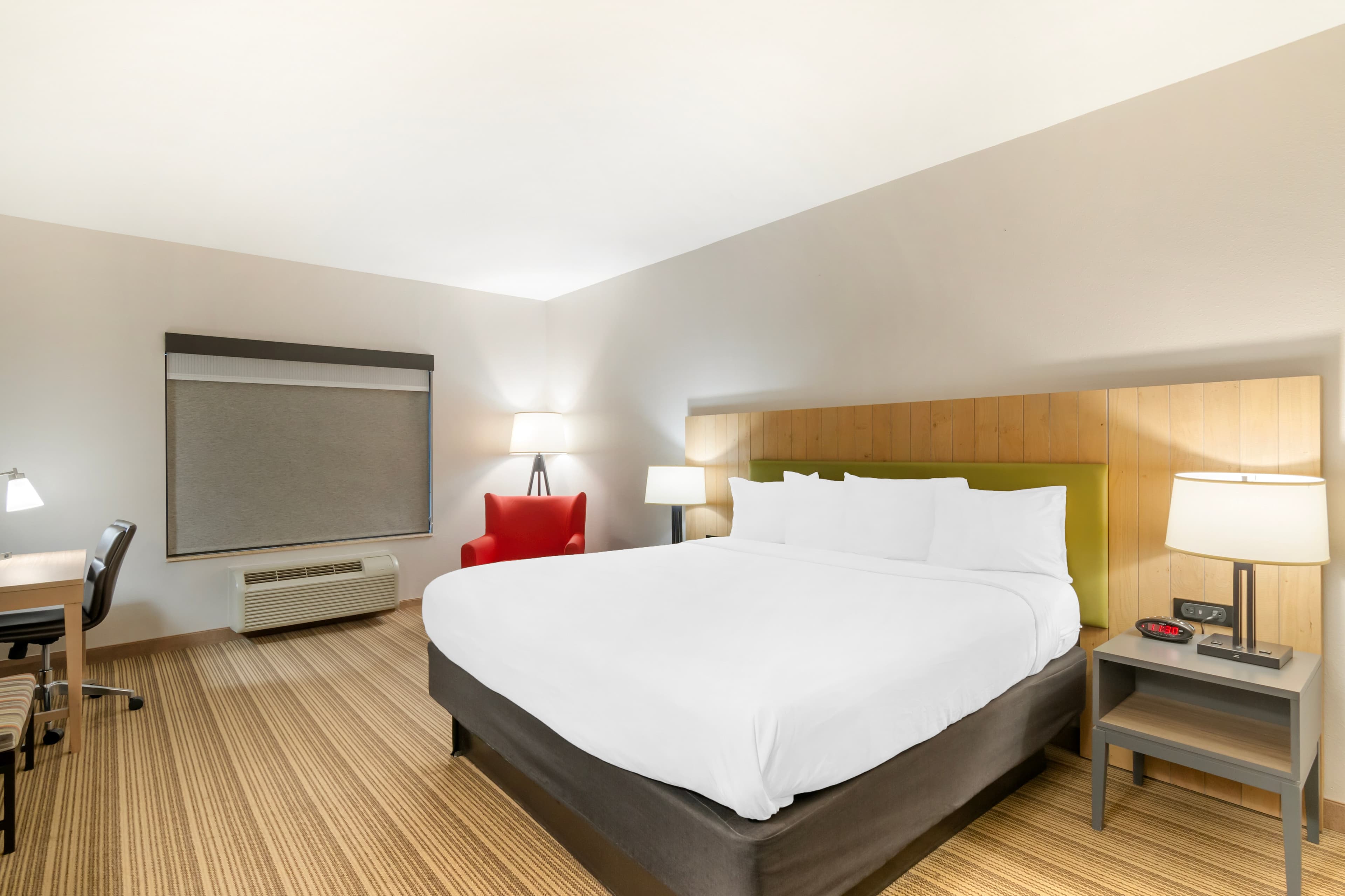 Country Inn & Suites by Radisson, Columbia, MO — 16