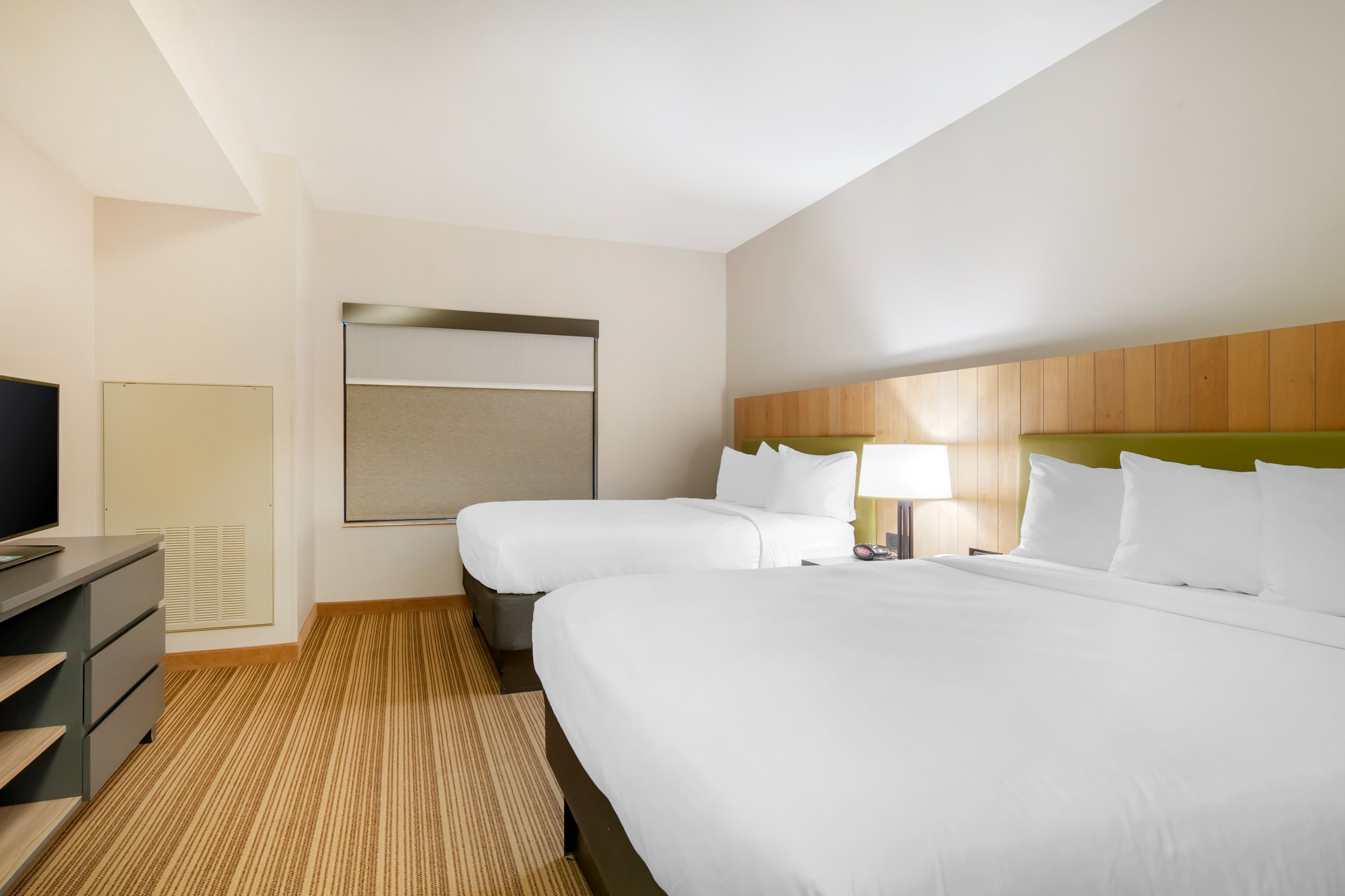 Country Inn & Suites by Radisson, Columbia, MO — 32