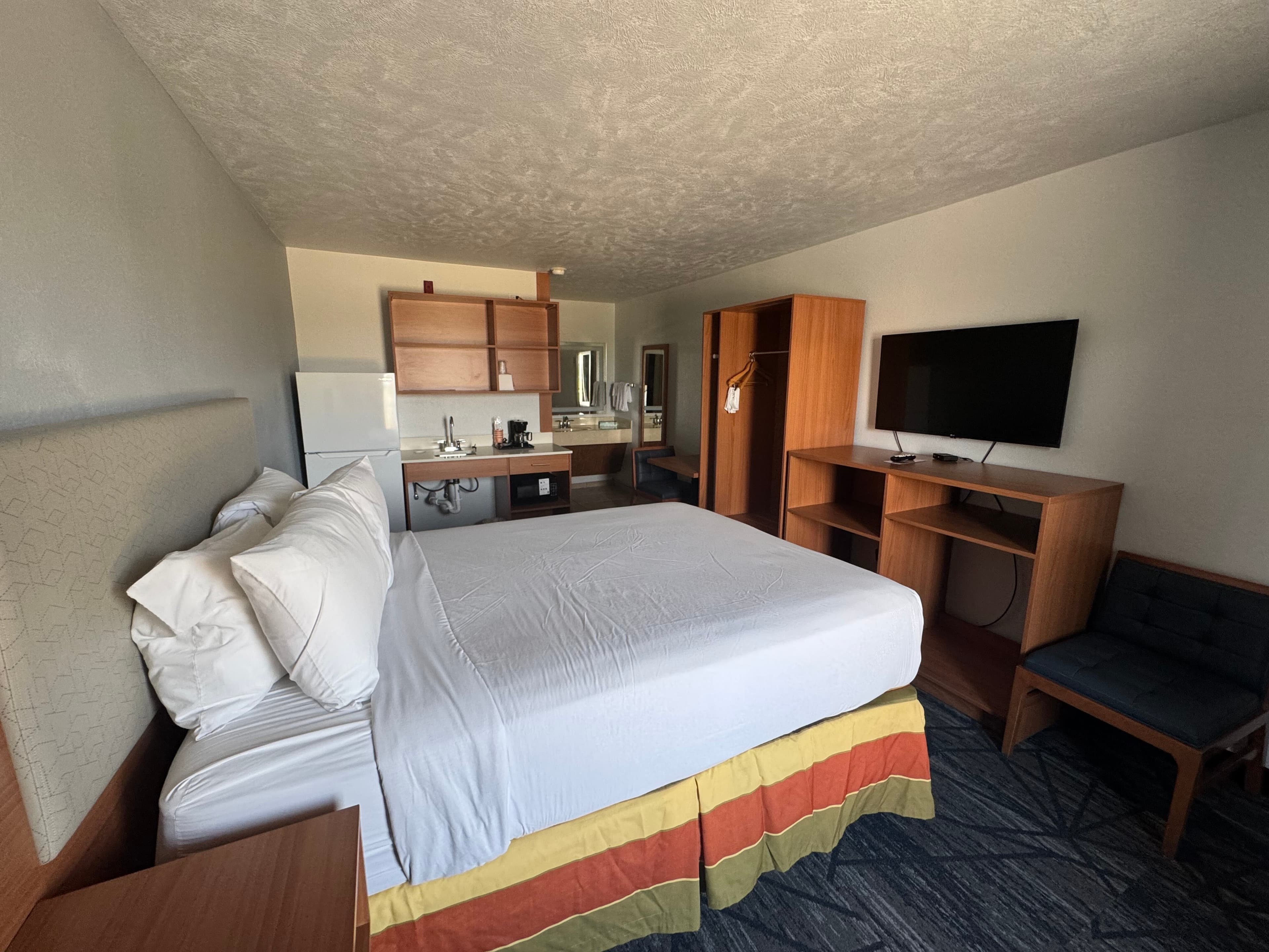 Suburban Studios Branson On The Strip — 20