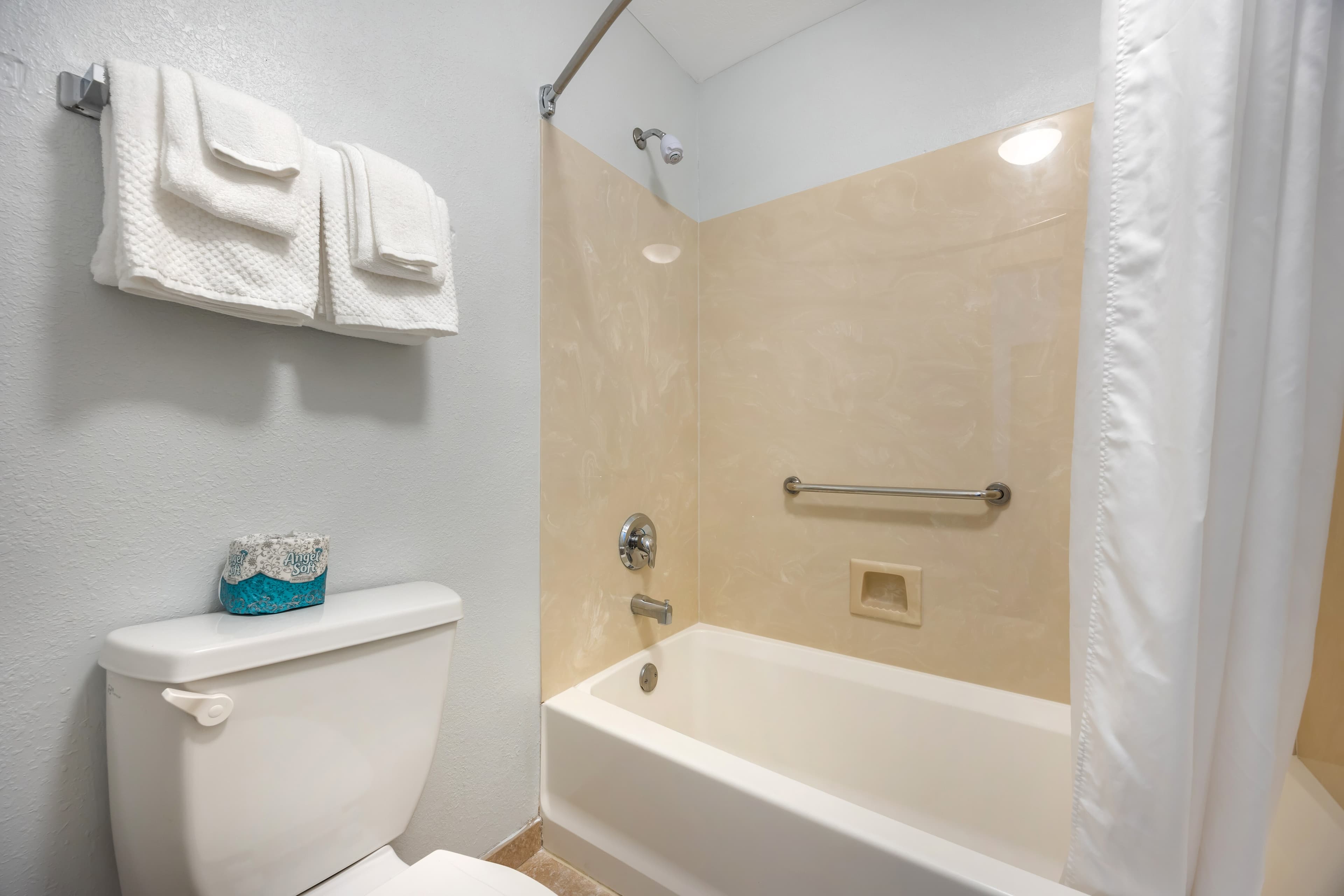Suburban Studios Branson On The Strip - Image 5