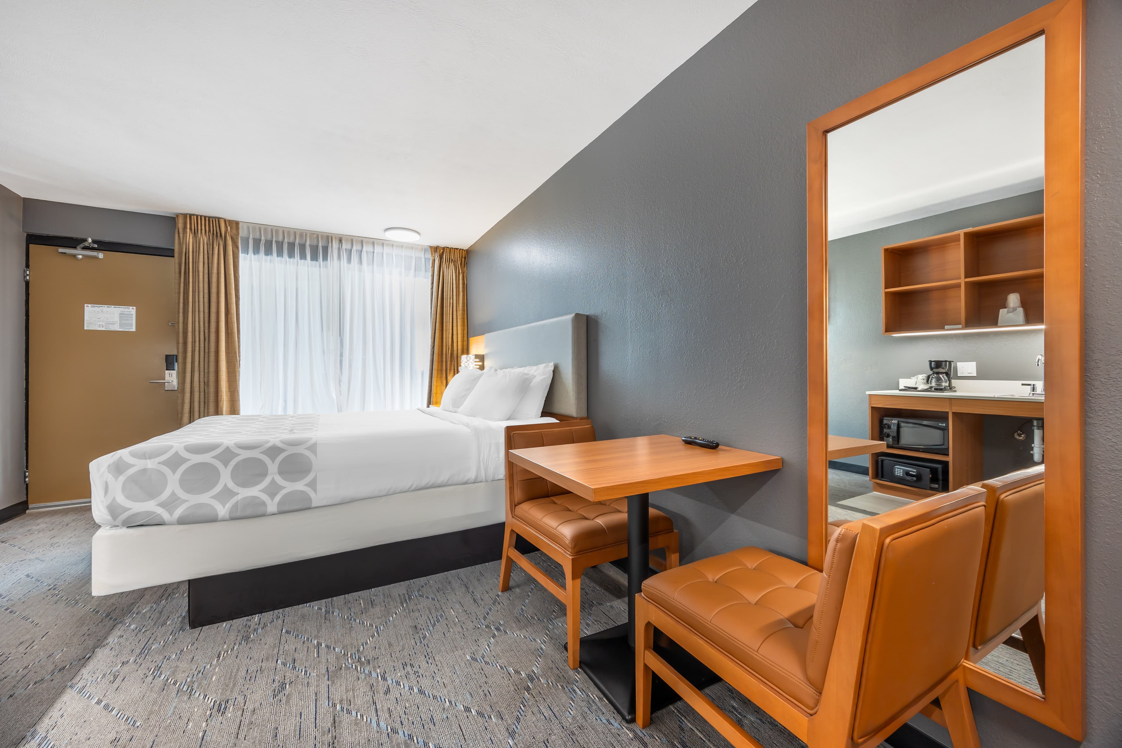 Suburban Studios Branson On The Strip — 7