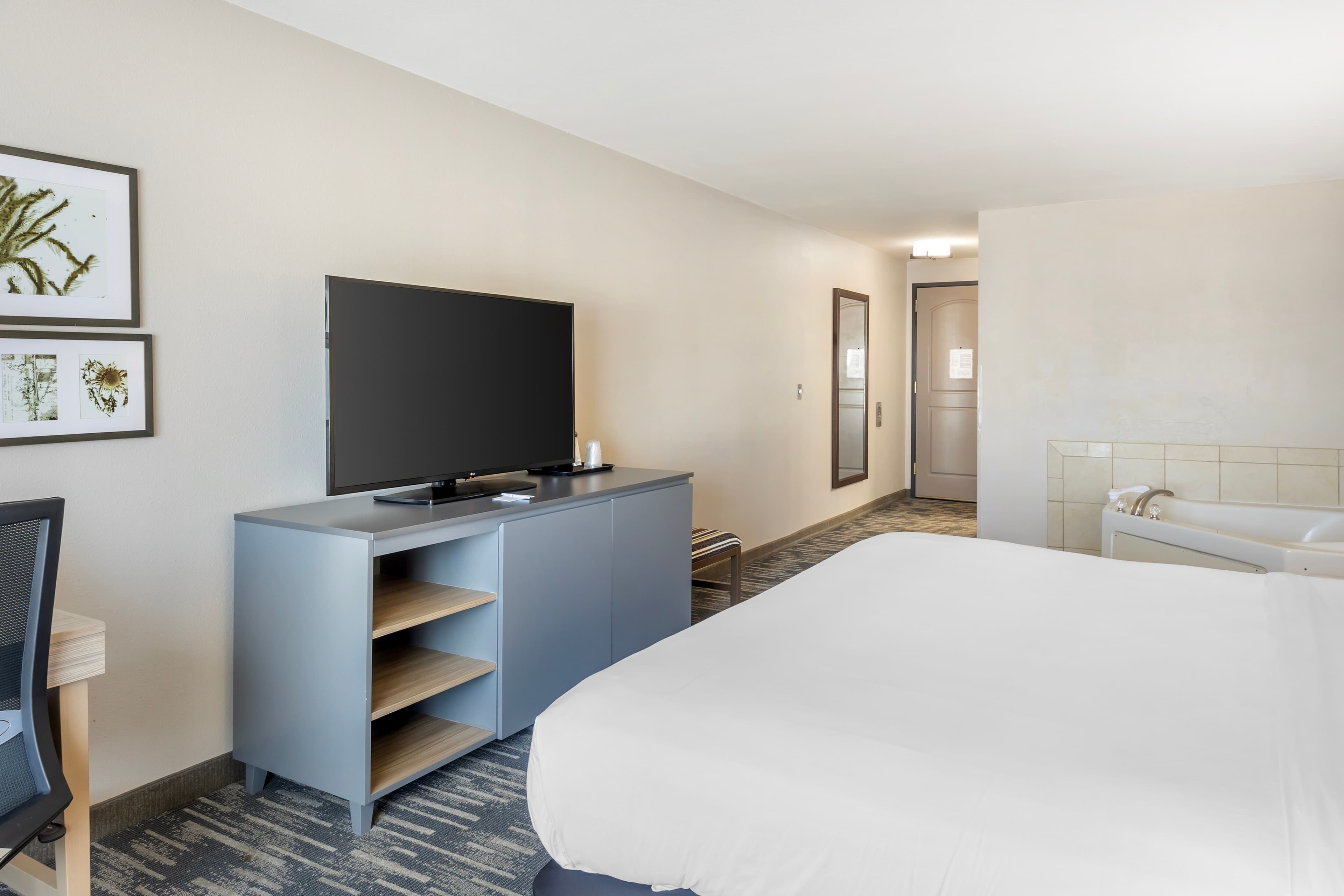 Country Inn & Suites by Radisson, St. Peters, MO — 23