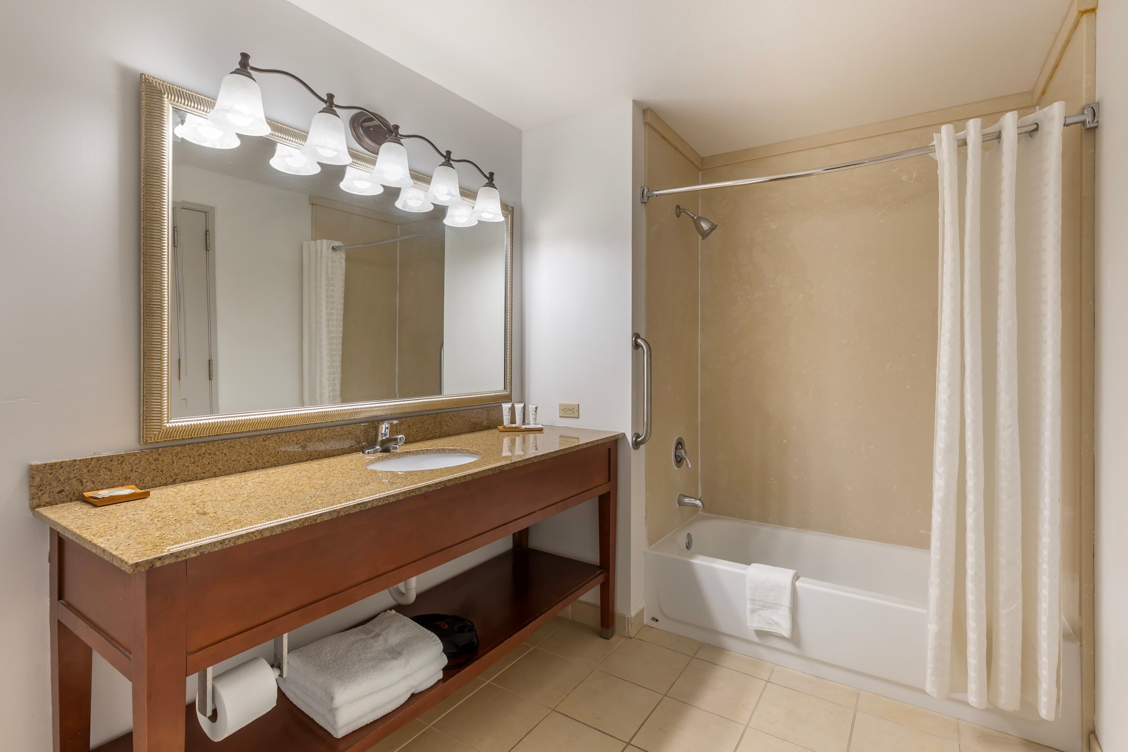 Country Inn & Suites by Radisson, St. Peters, MO — 16