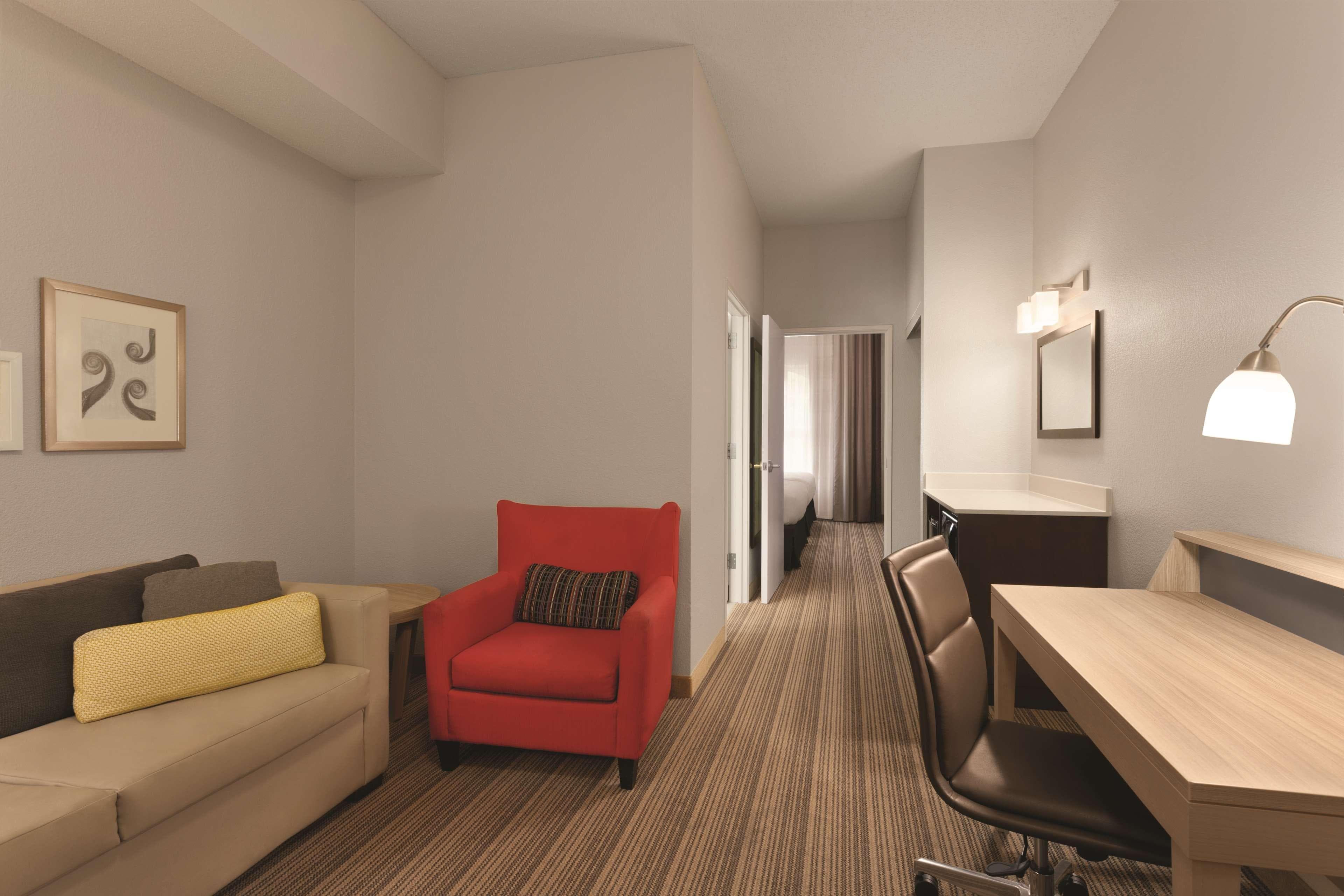 Country Inn & Suites by Radisson, St. Charles Historic District — 15