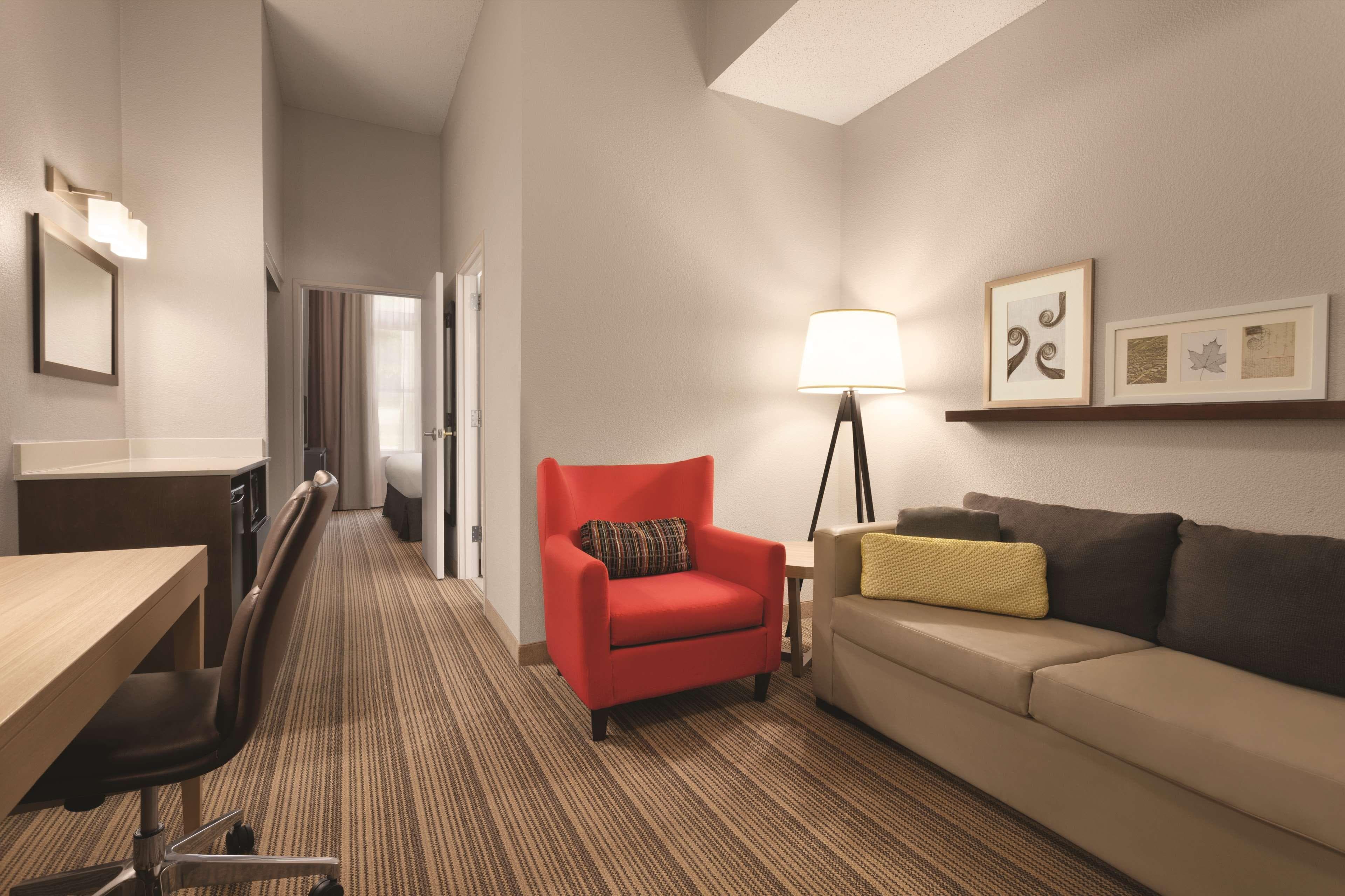 Country Inn & Suites by Radisson, St. Charles Historic District — 11