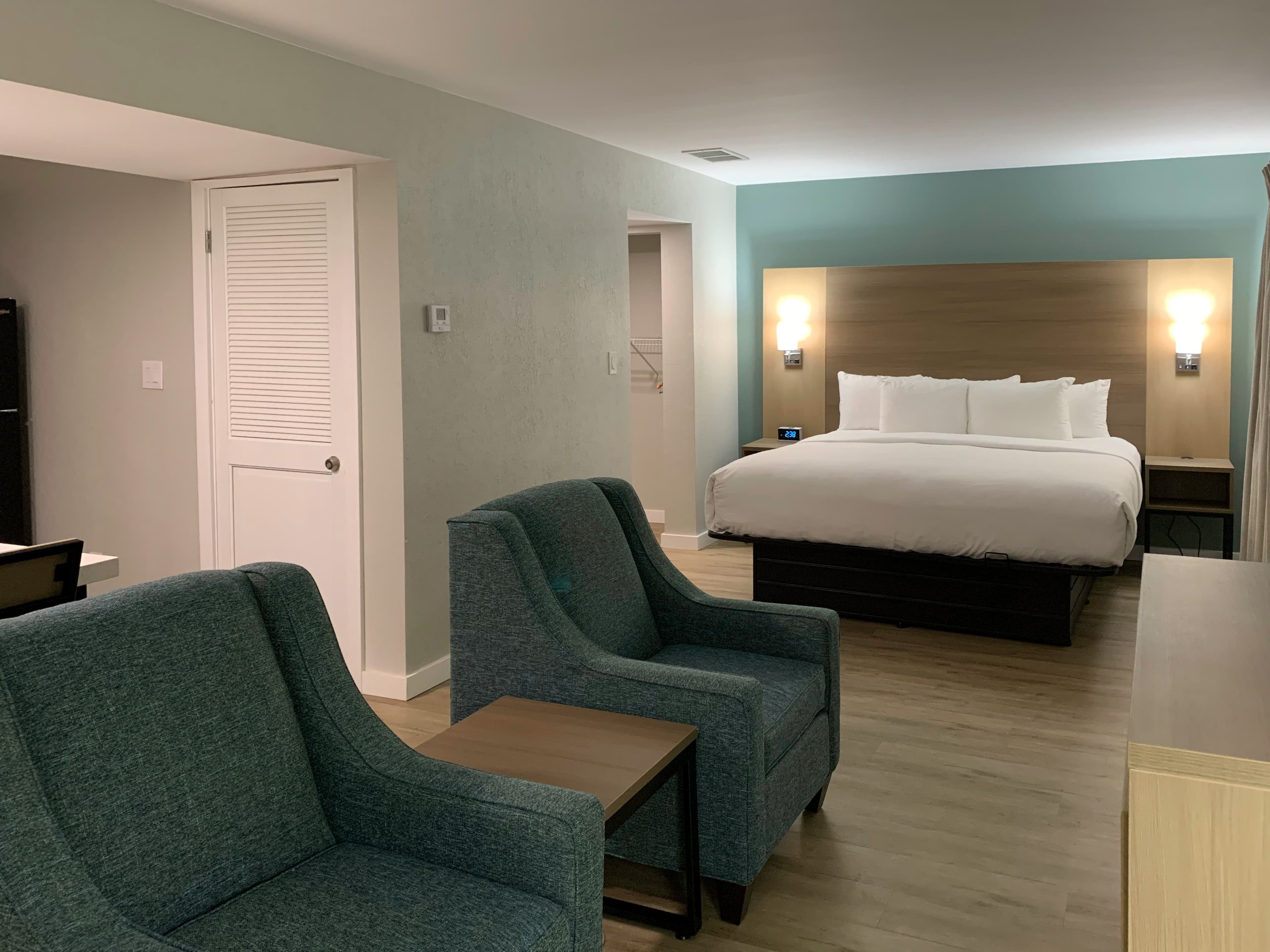 MainStay Suites Springfield South - Battlefield Rd — 12