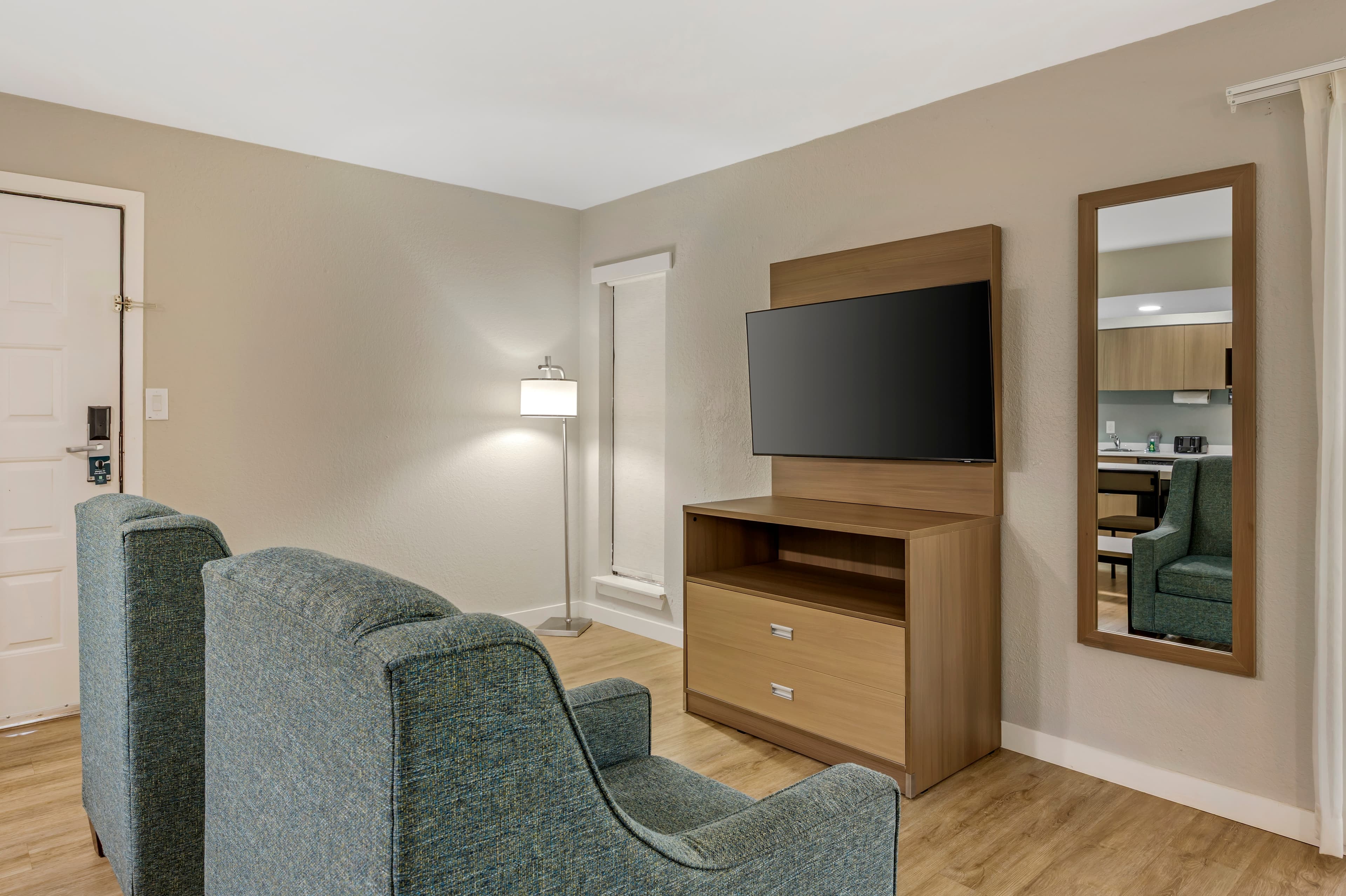 MainStay Suites Springfield South - Battlefield Rd — 13
