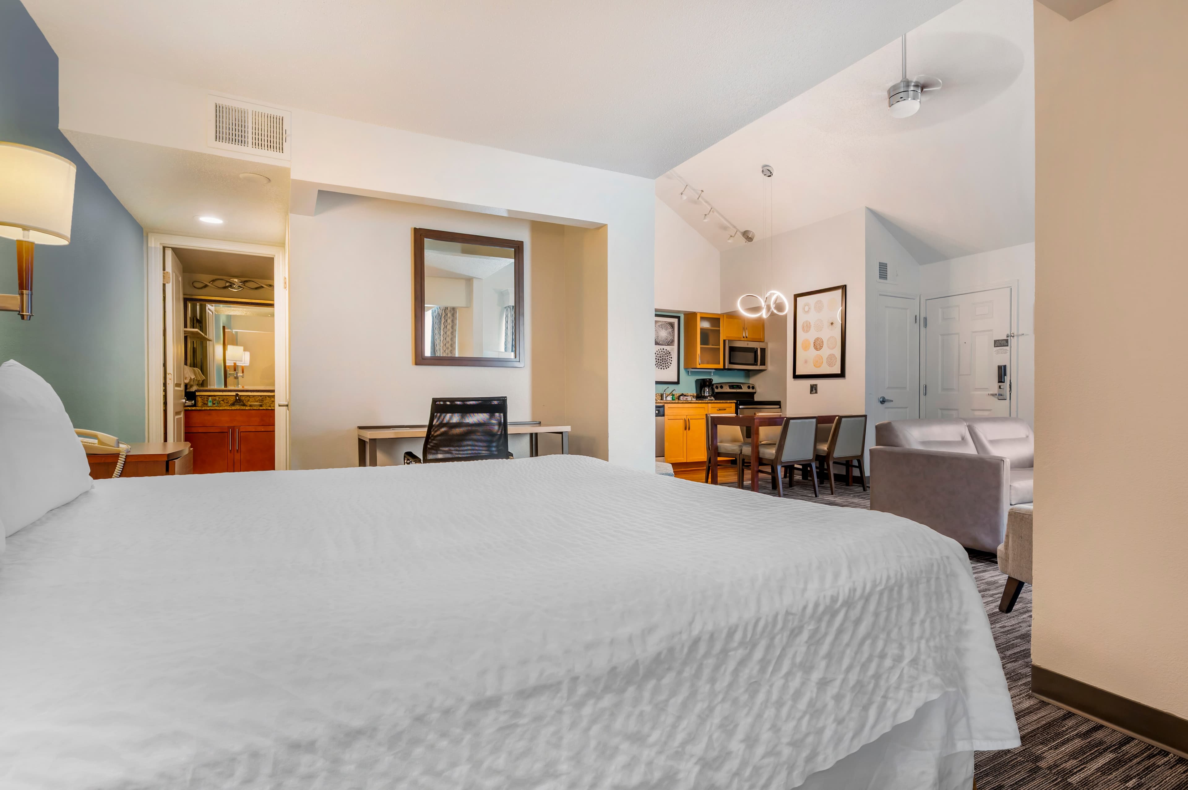 MainStay Suites St. Louis - Galleria — 17