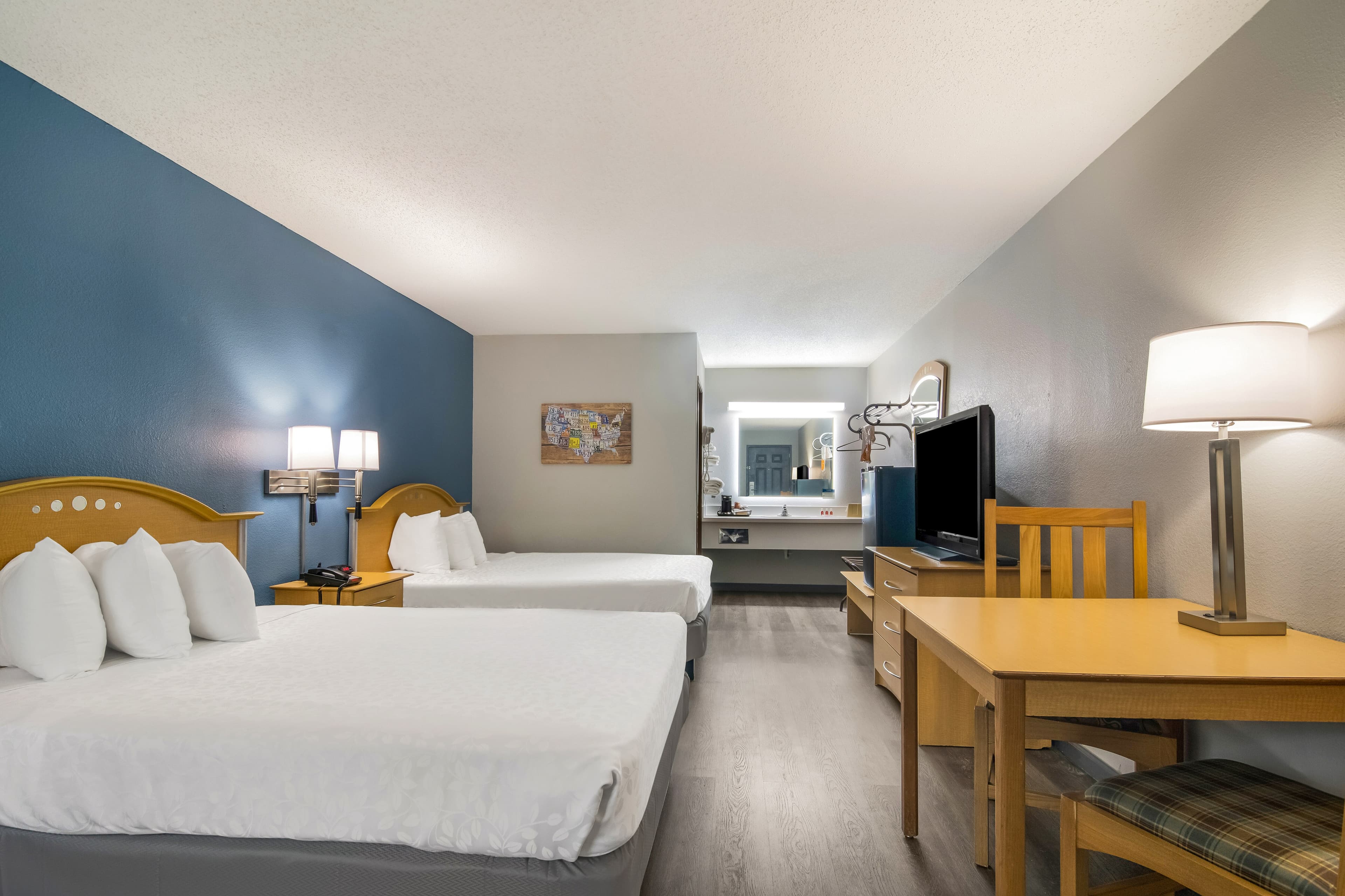 Econo Lodge Branson Theater District — 22