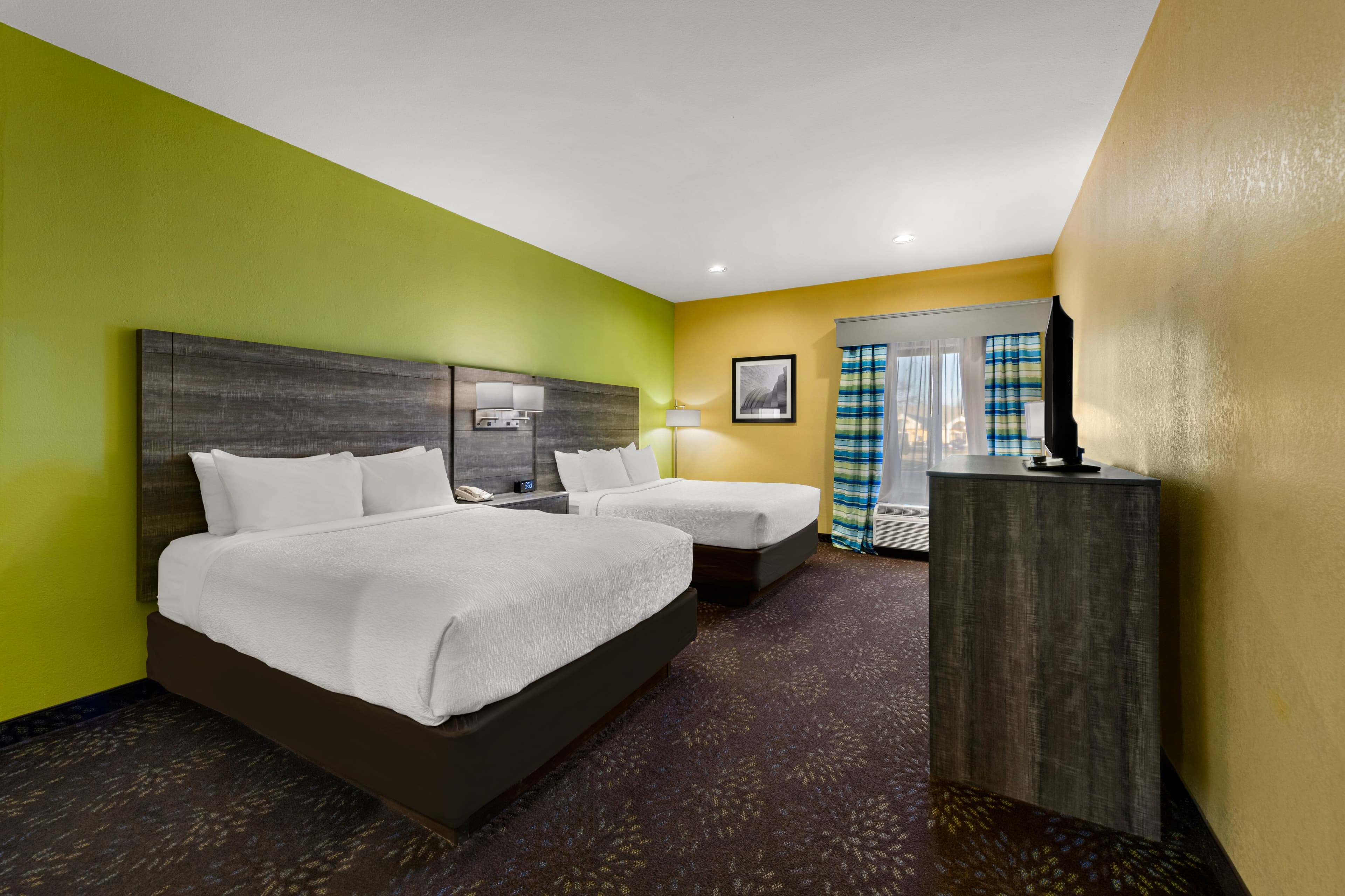 Quality Inn Warrensburg — 8