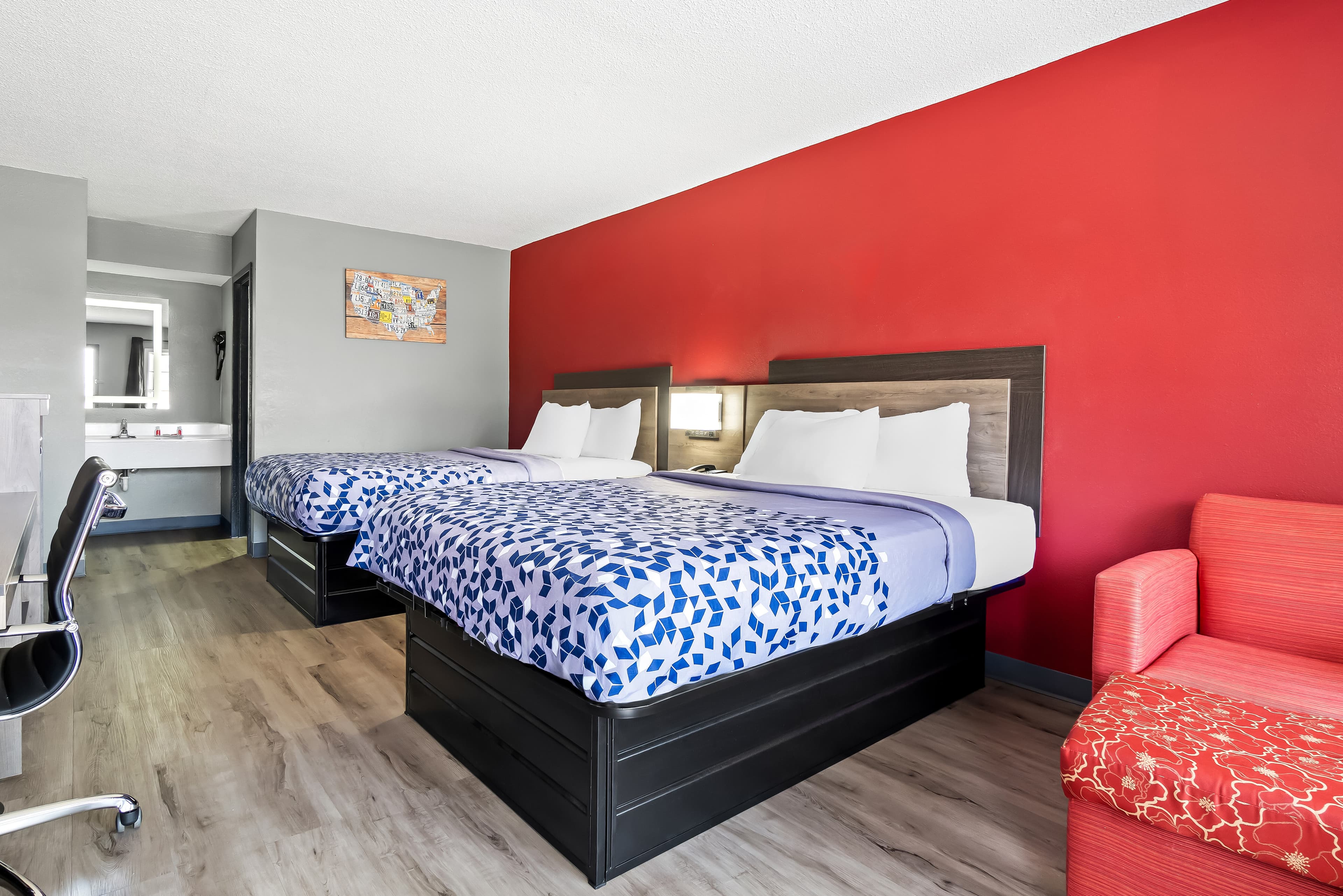 Econo Lodge Kennett — 7