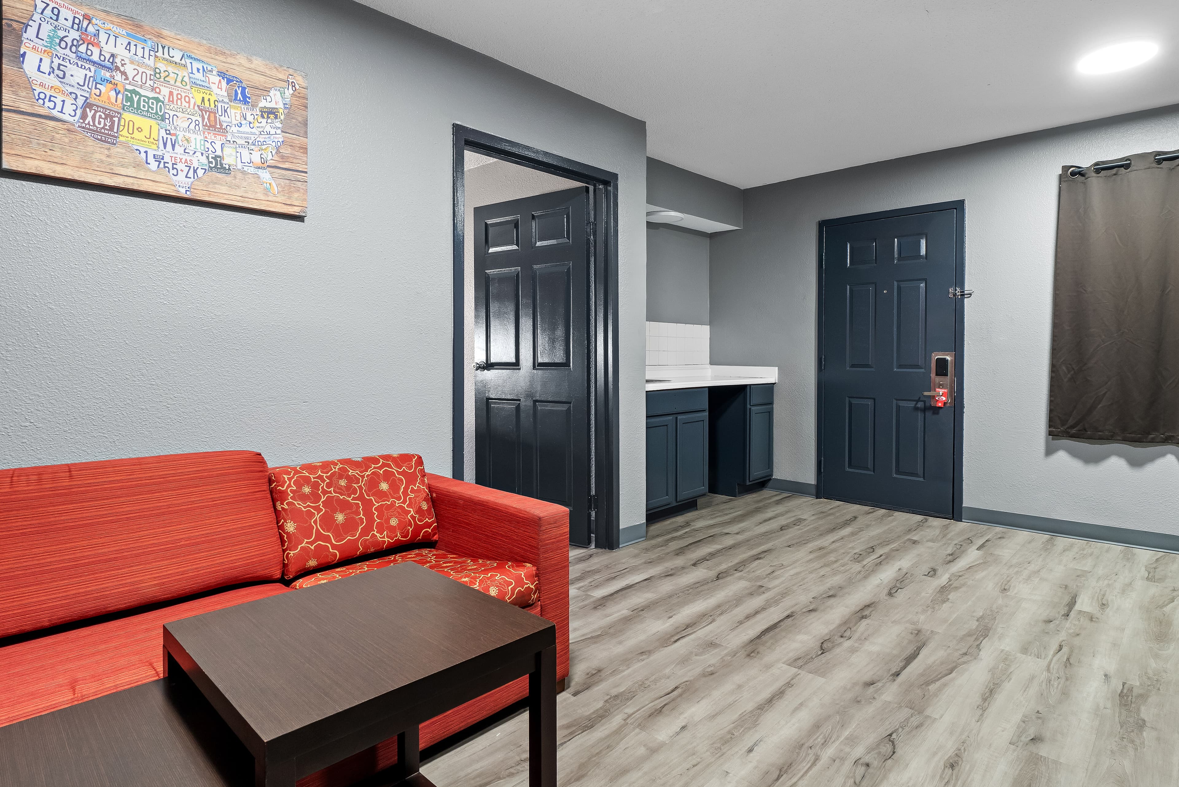 Econo Lodge Kennett — 43