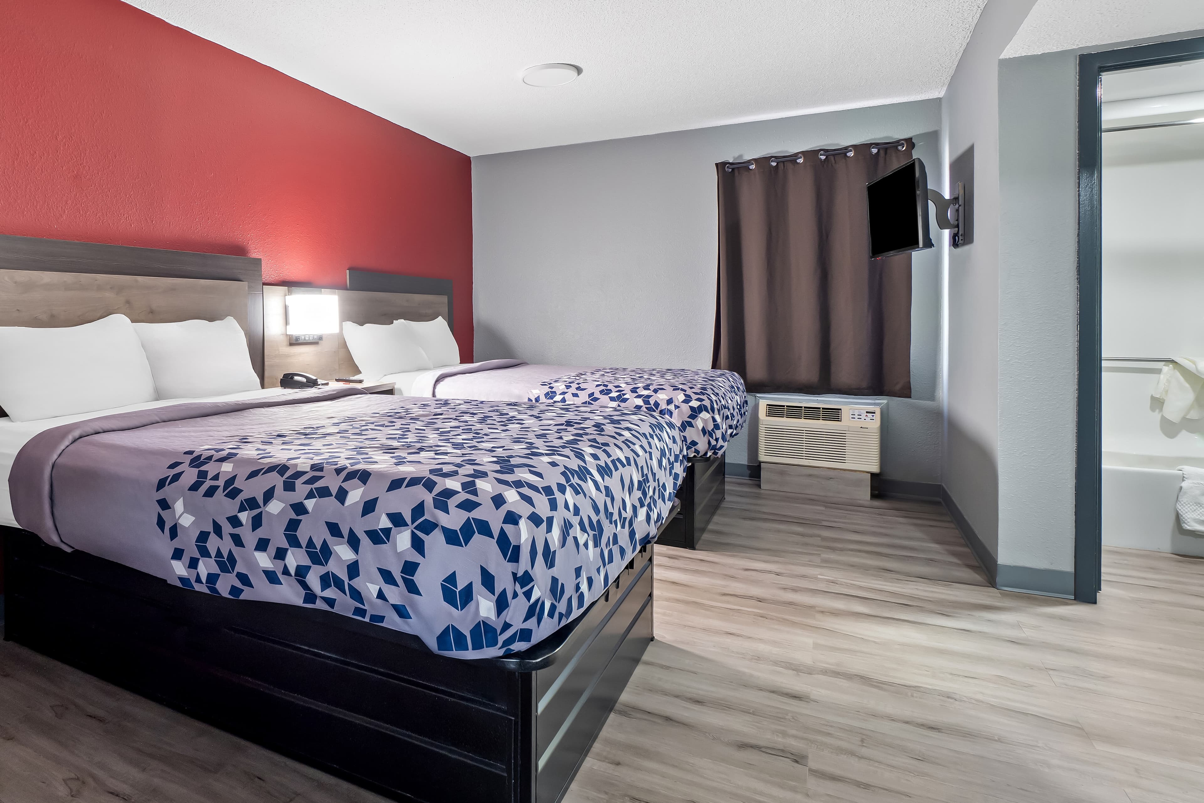 Econo Lodge Kennett — 44