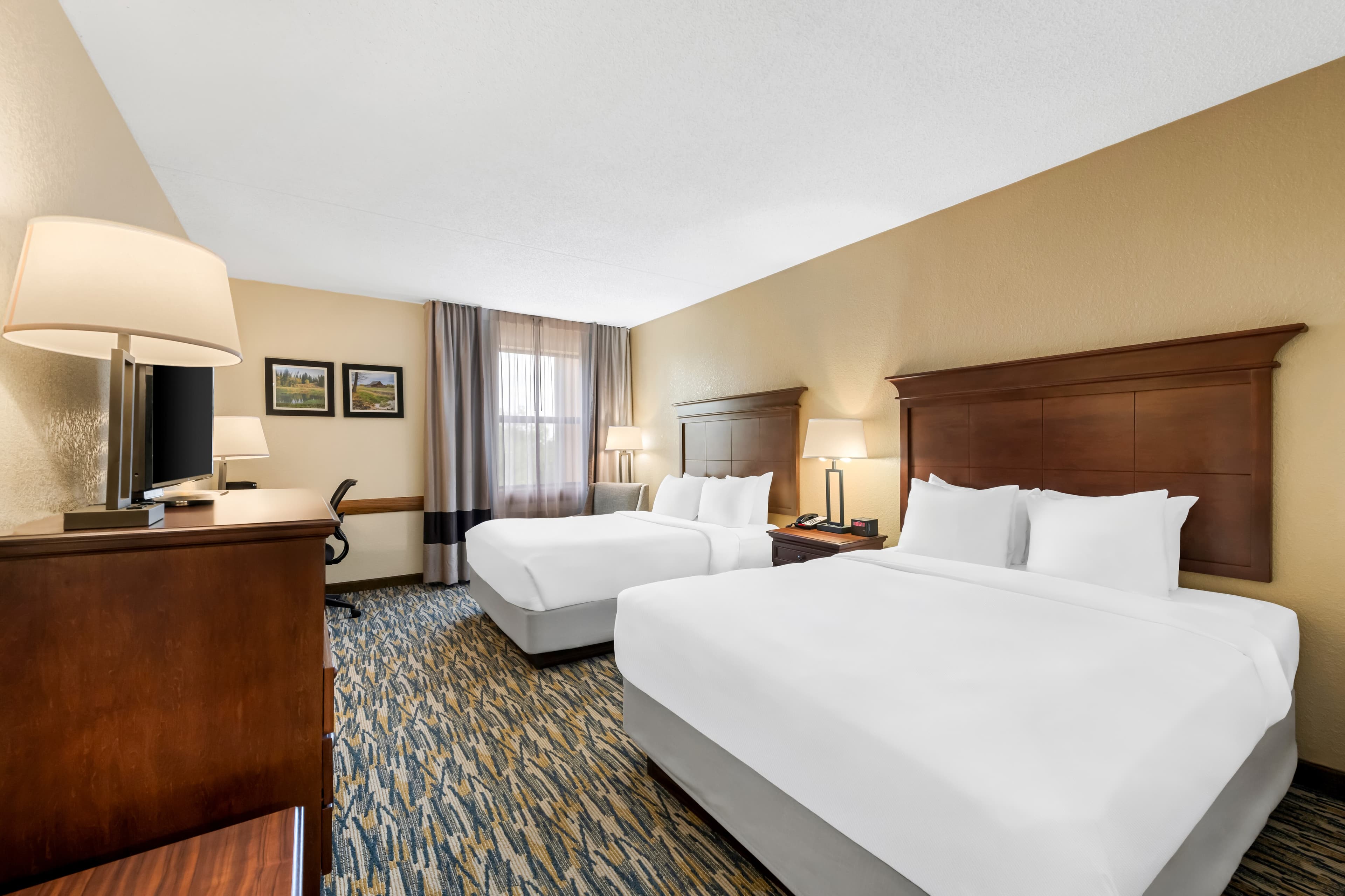 Comfort Inn & Suites Branson Meadows — 20