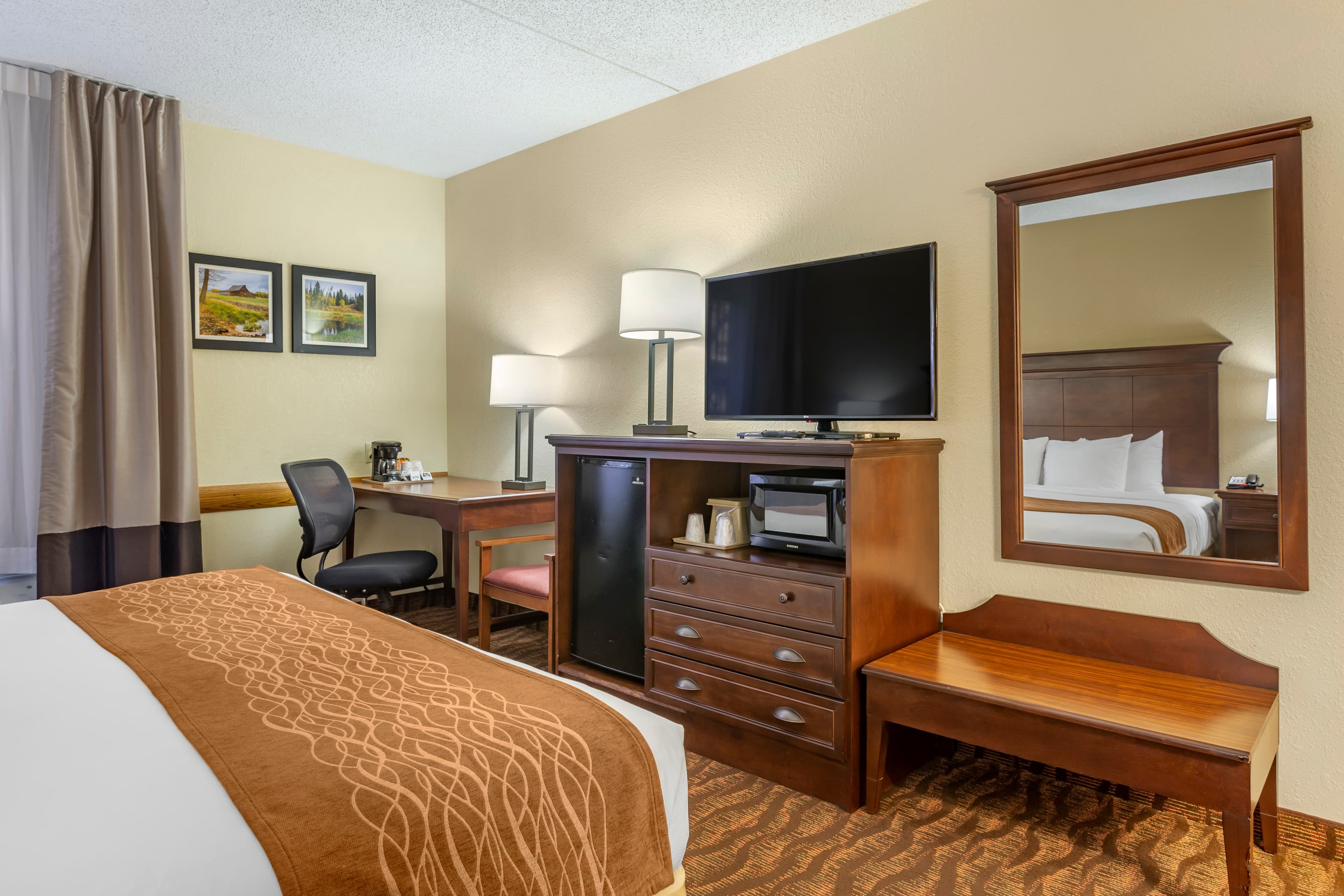 Comfort Inn & Suites Branson Meadows — 10