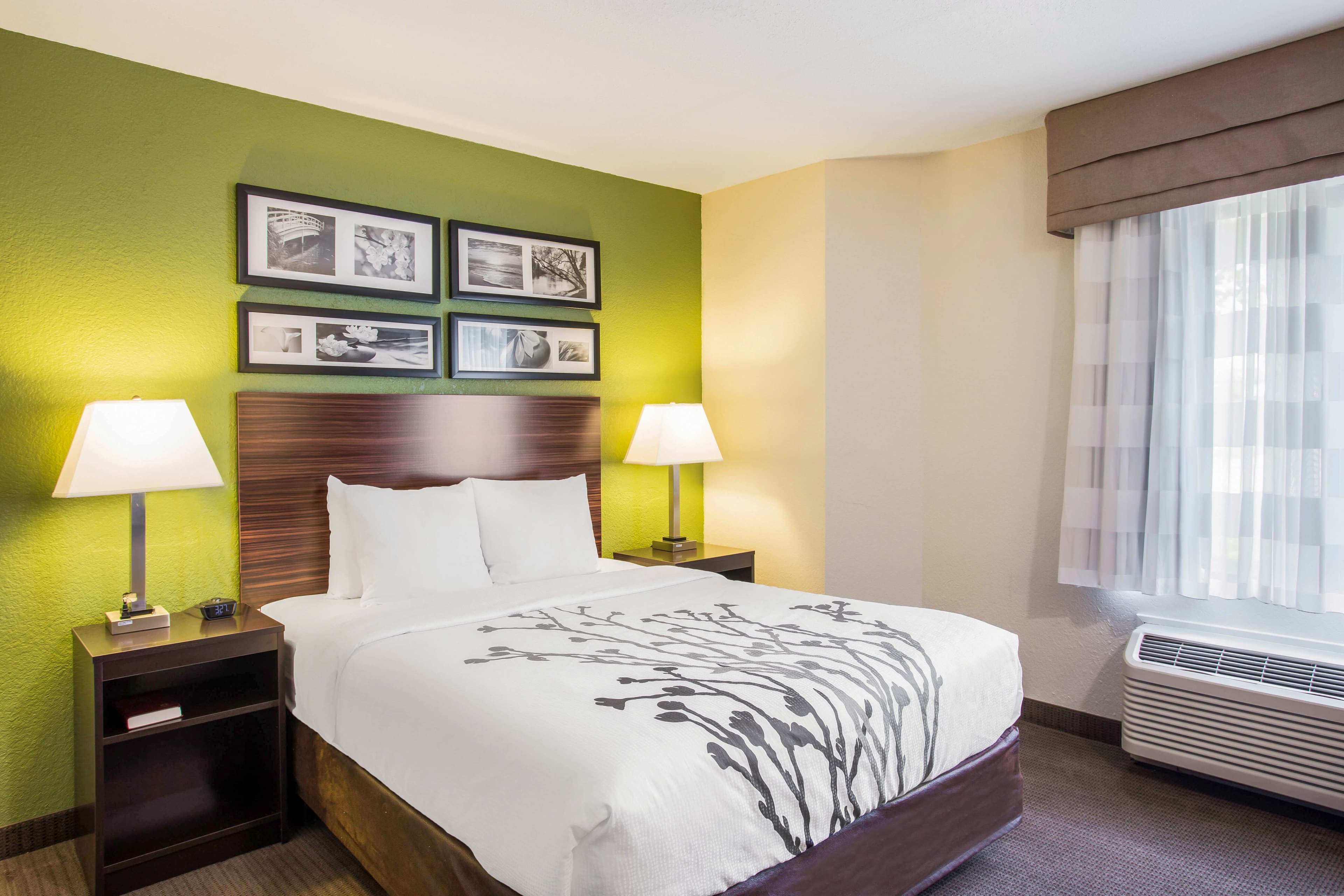 Quality Inn Kansas City International Airport - Image 1