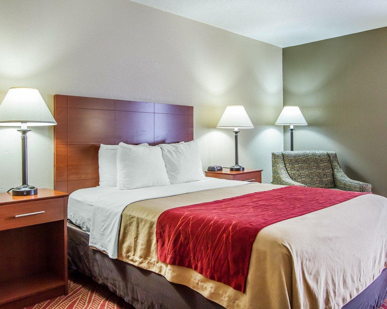 Comfort Inn Poplar Bluff North - Image 2
