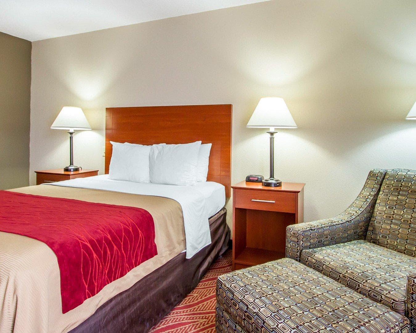 Comfort Inn Poplar Bluff North - Image 4