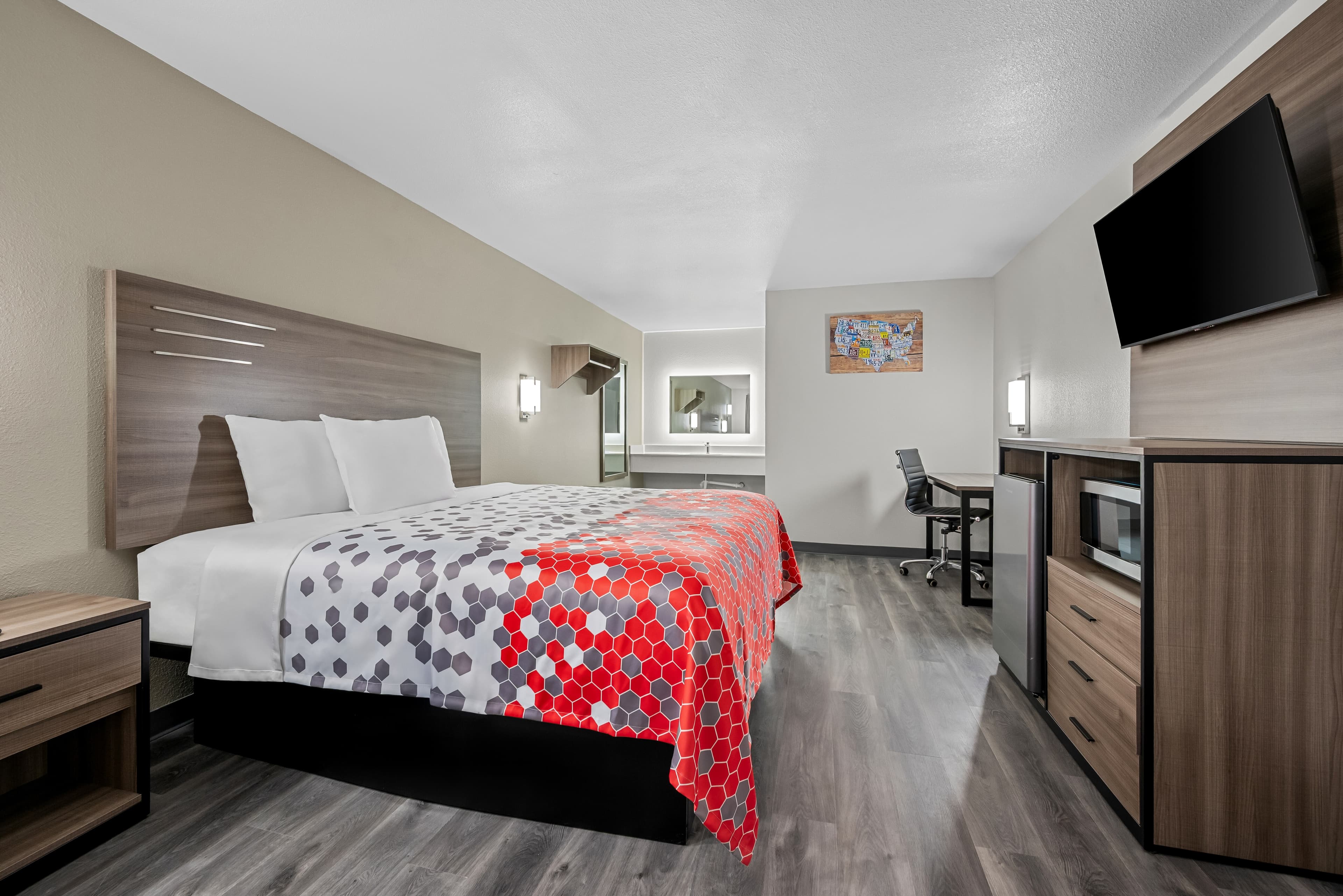 Econo Lodge Biloxi Beach — 8