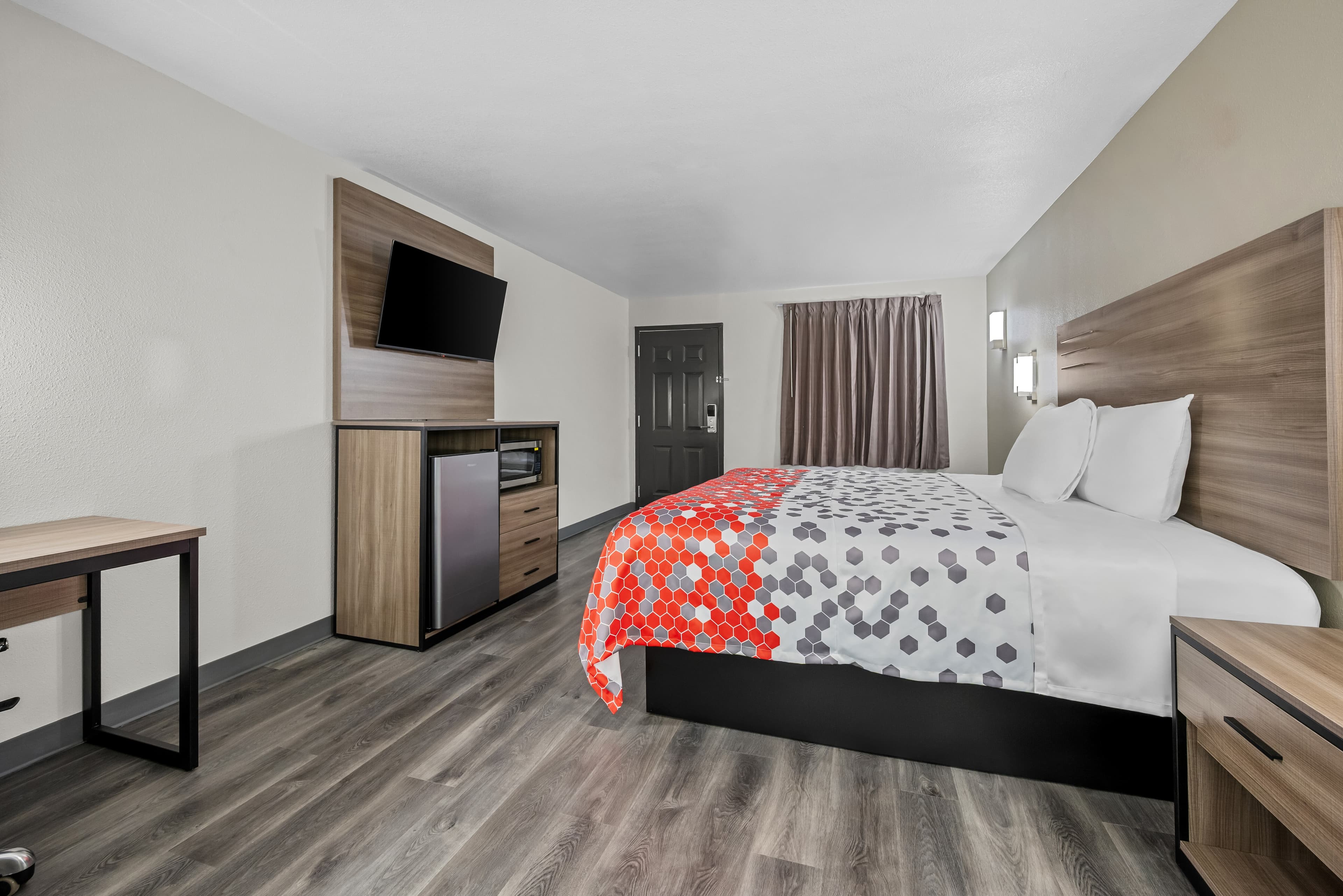 Econo Lodge Biloxi Beach — 9