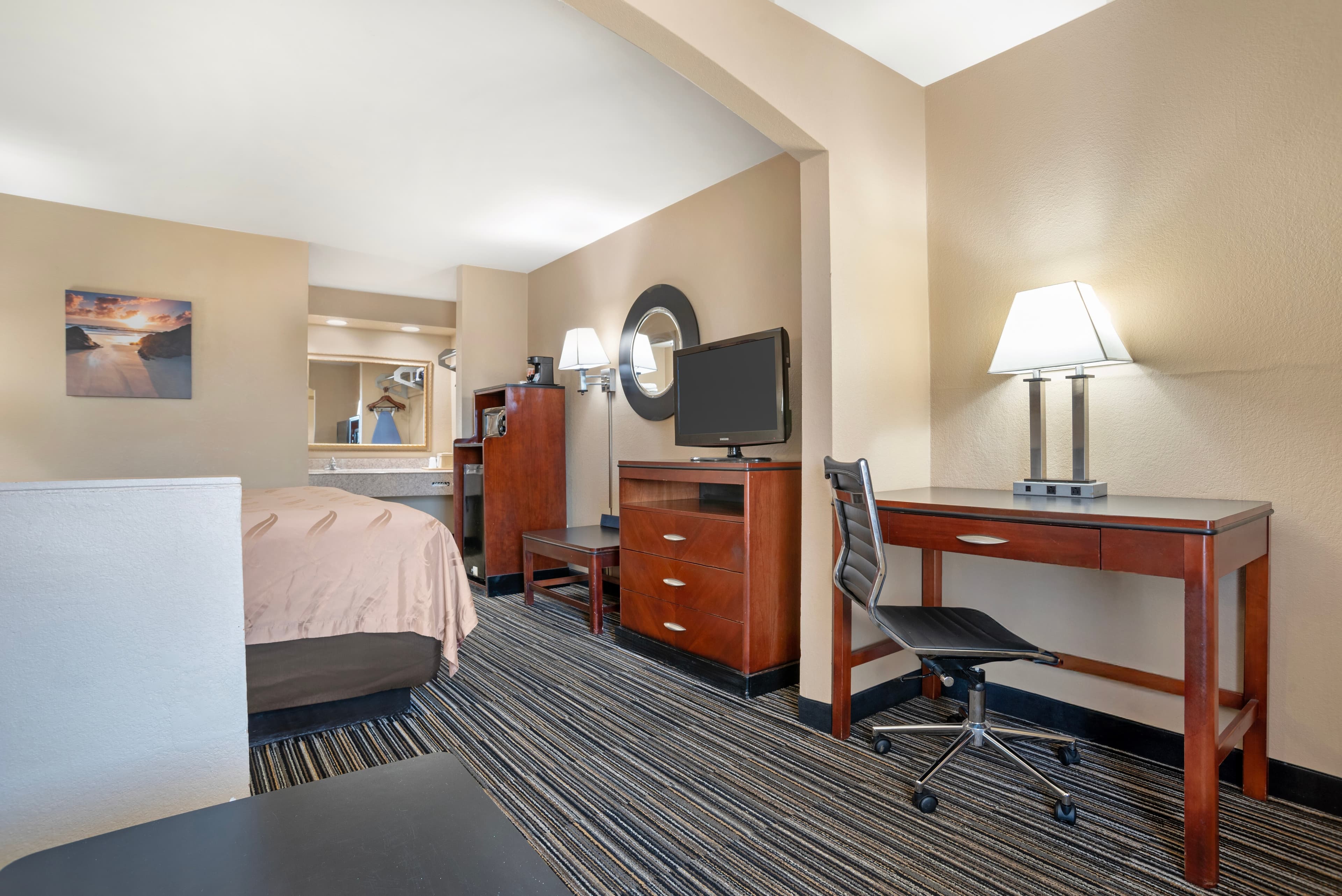 Quality Inn Brookhaven - Image 5