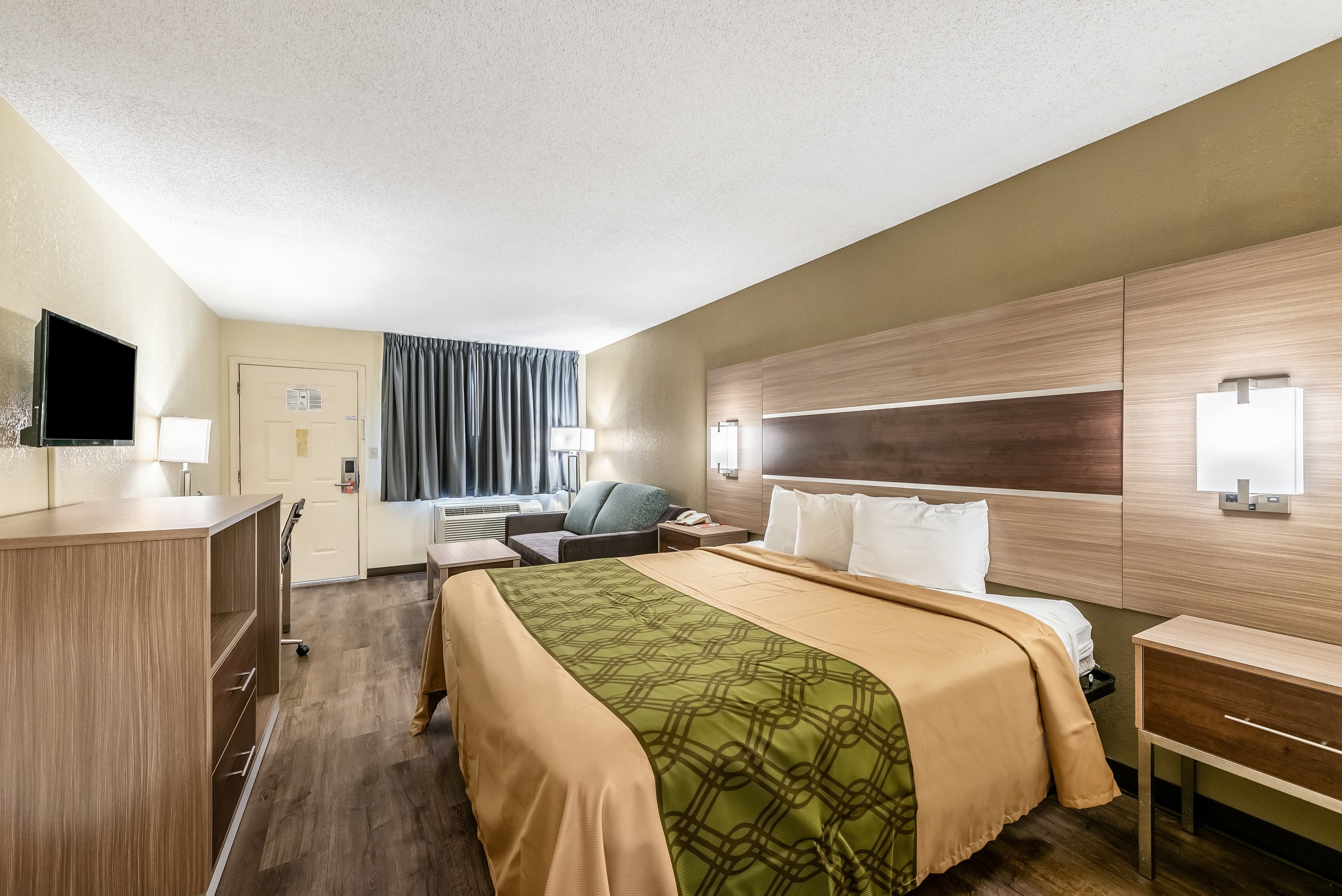 Econo Lodge Vicksburg — 24