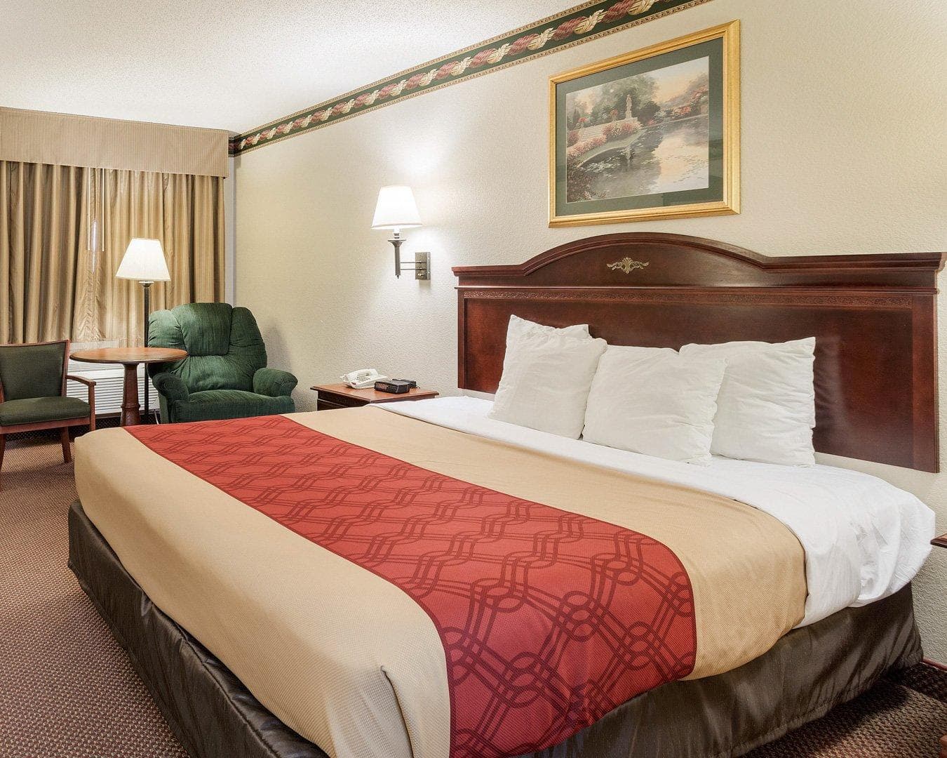 Econo Lodge Grenada — 11
