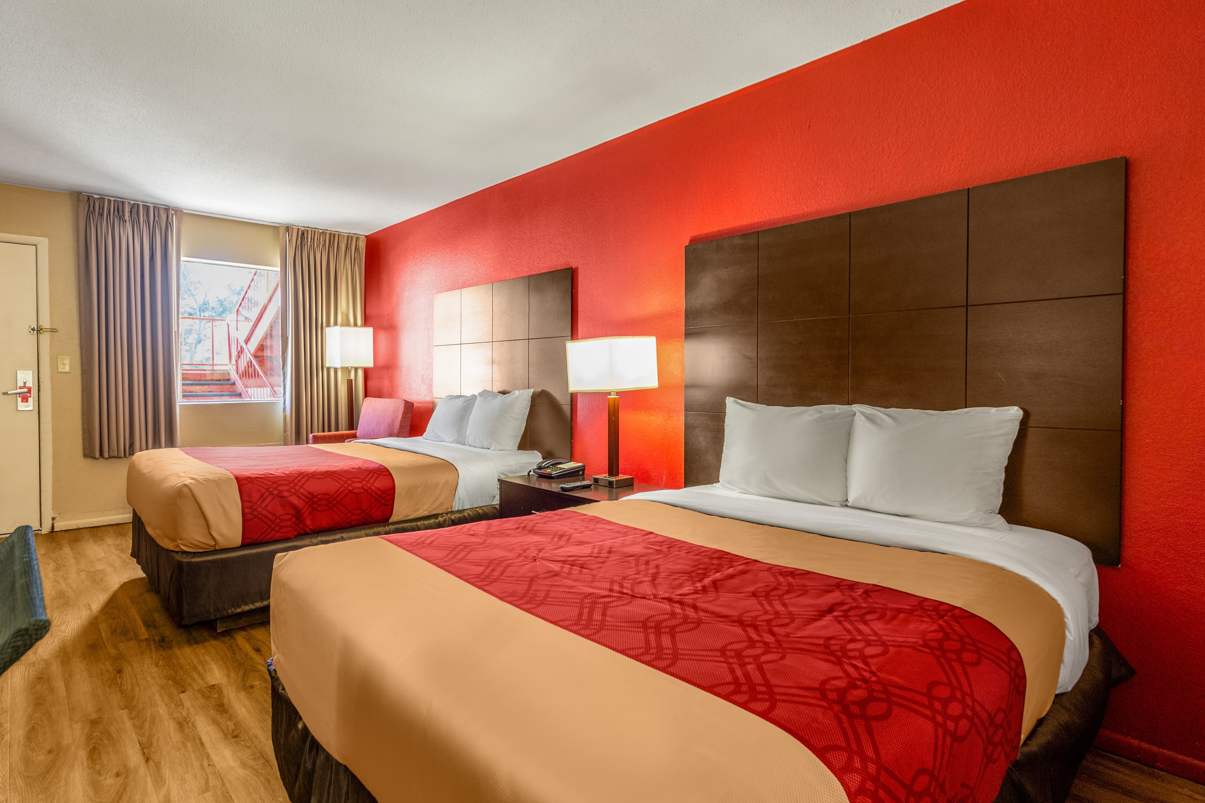 Econo Lodge Meridian South - Image 2