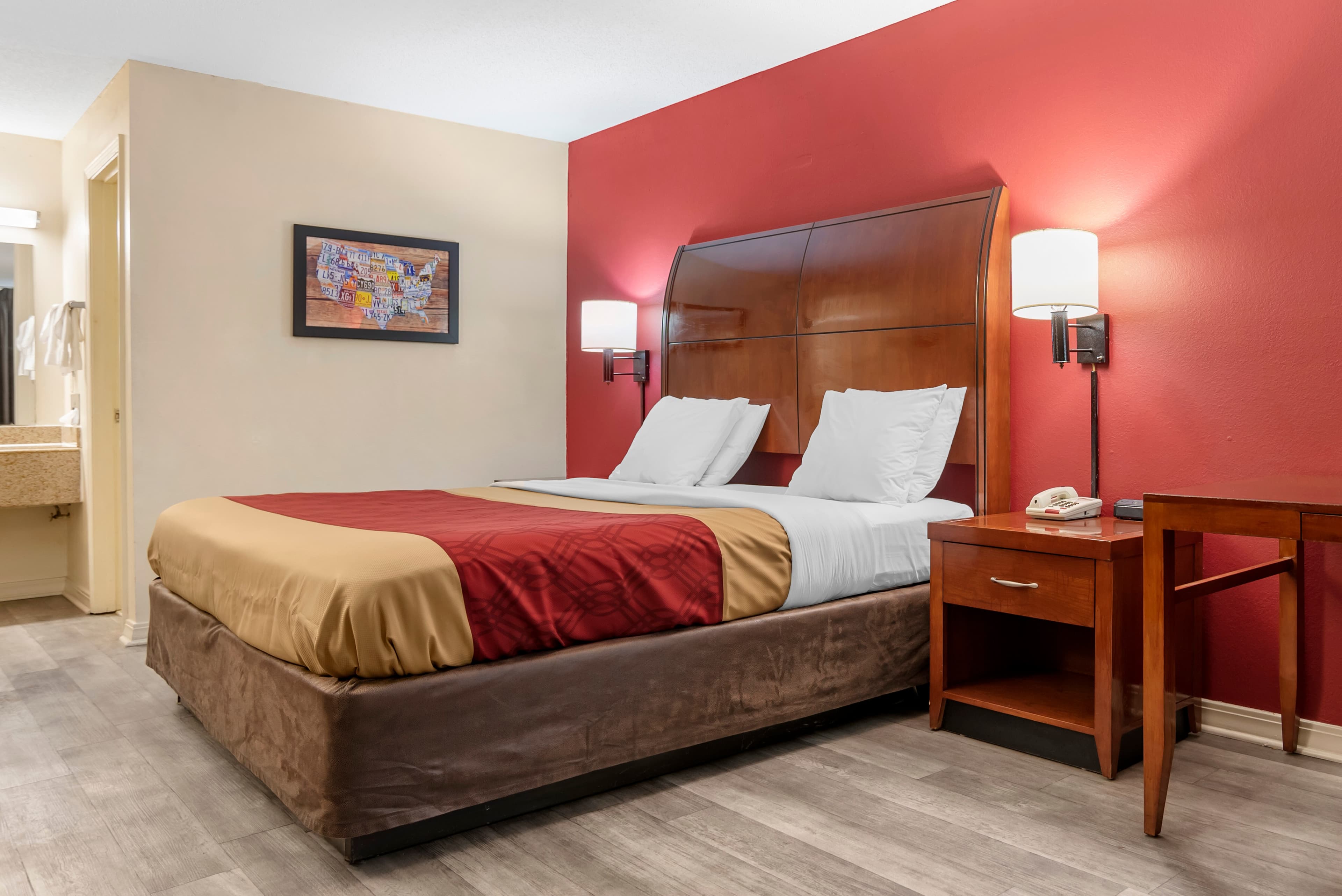 Econo Lodge Pearl - Jackson - Image 4