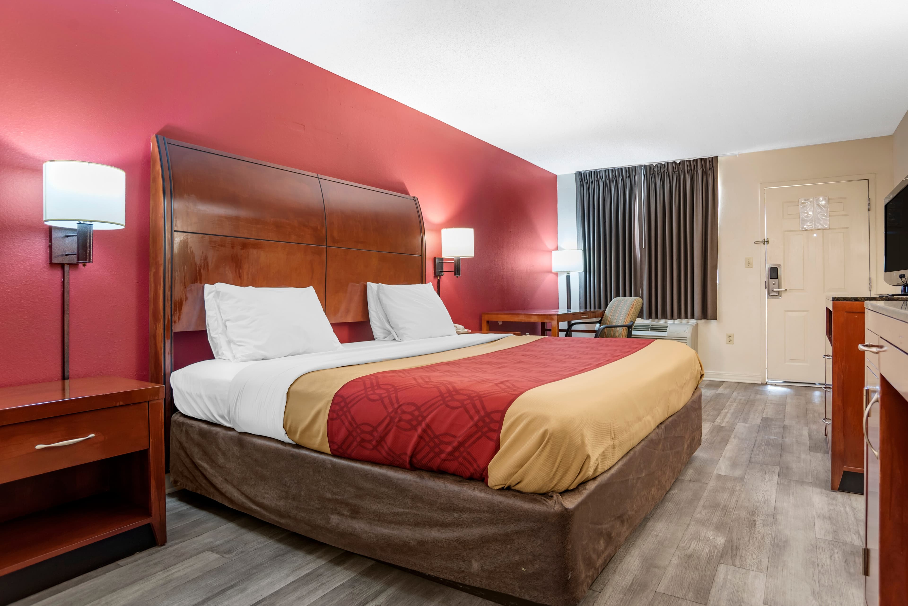 Econo Lodge Pearl - Jackson - Image 5