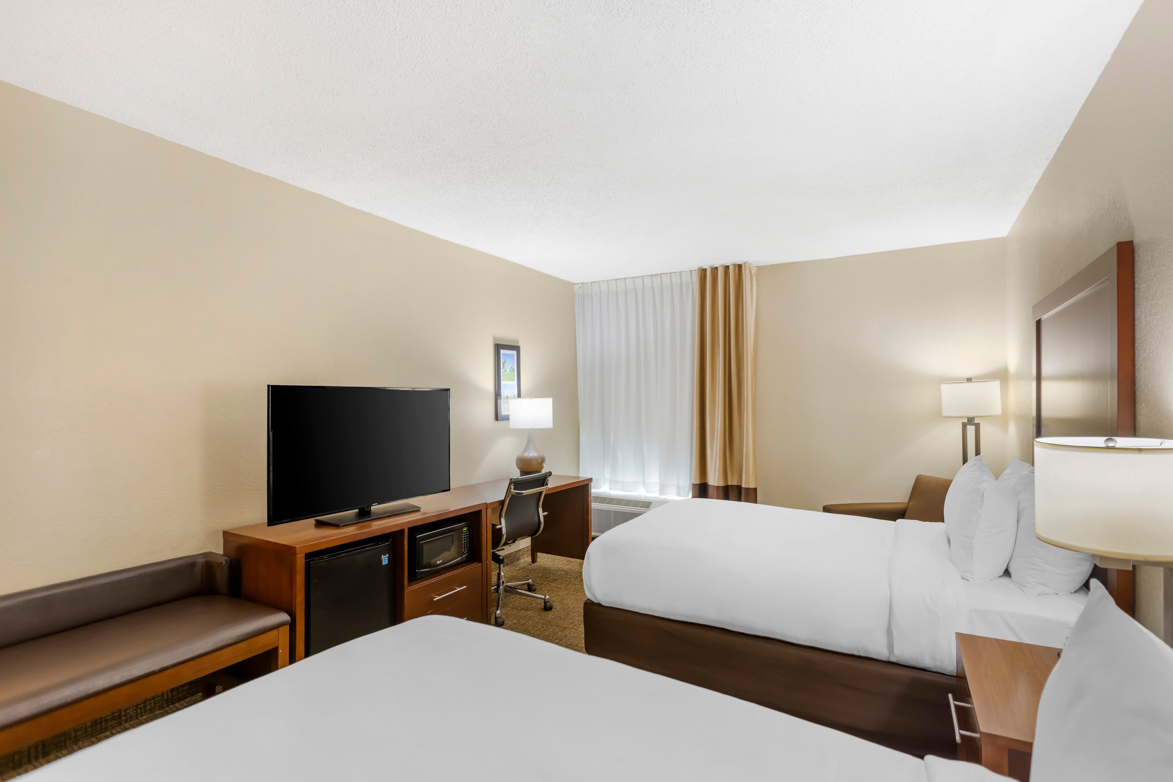Comfort Inn Meridian - Bonita Lakes — 20