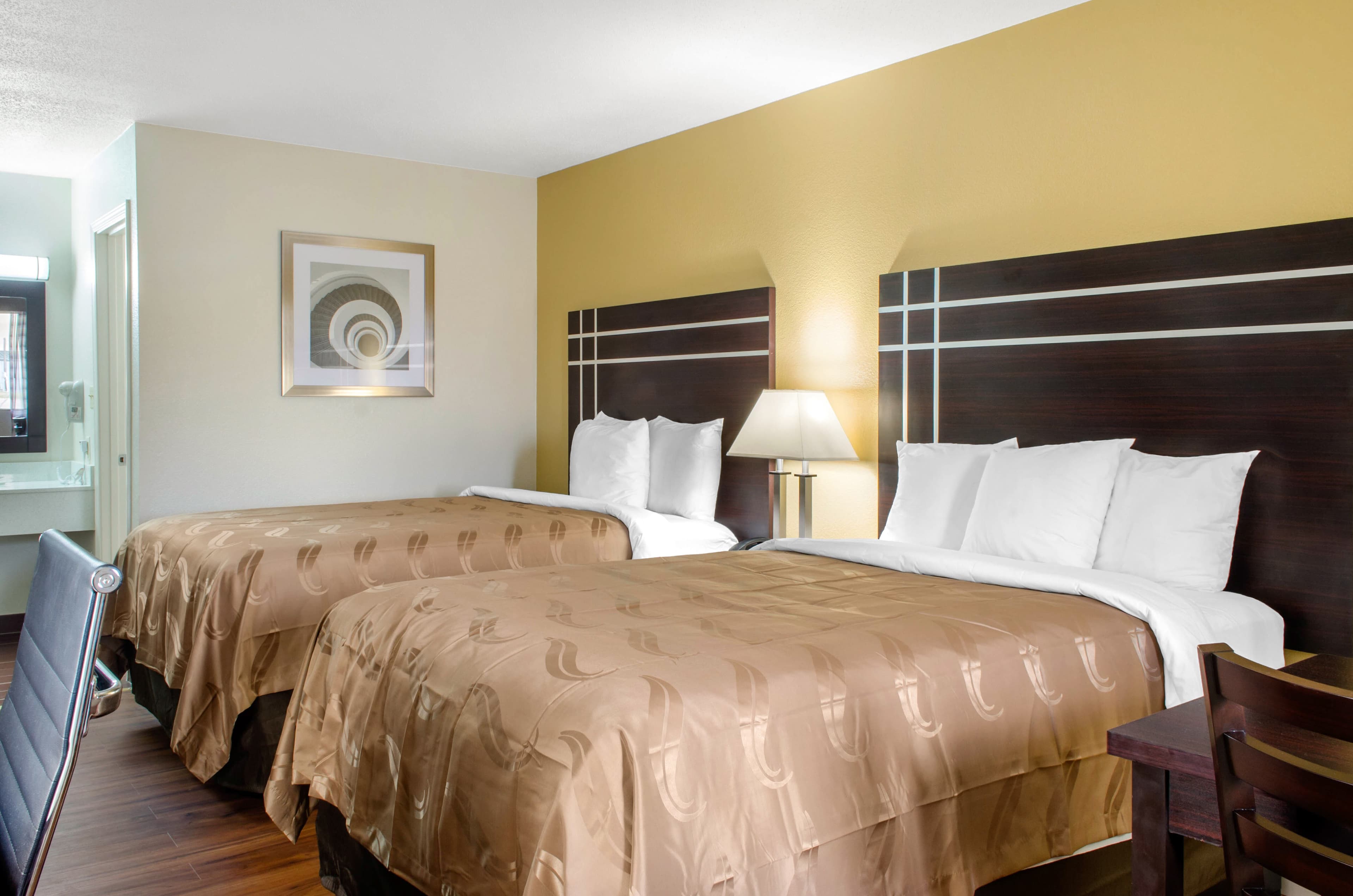 Quality Inn McComb - Image 2