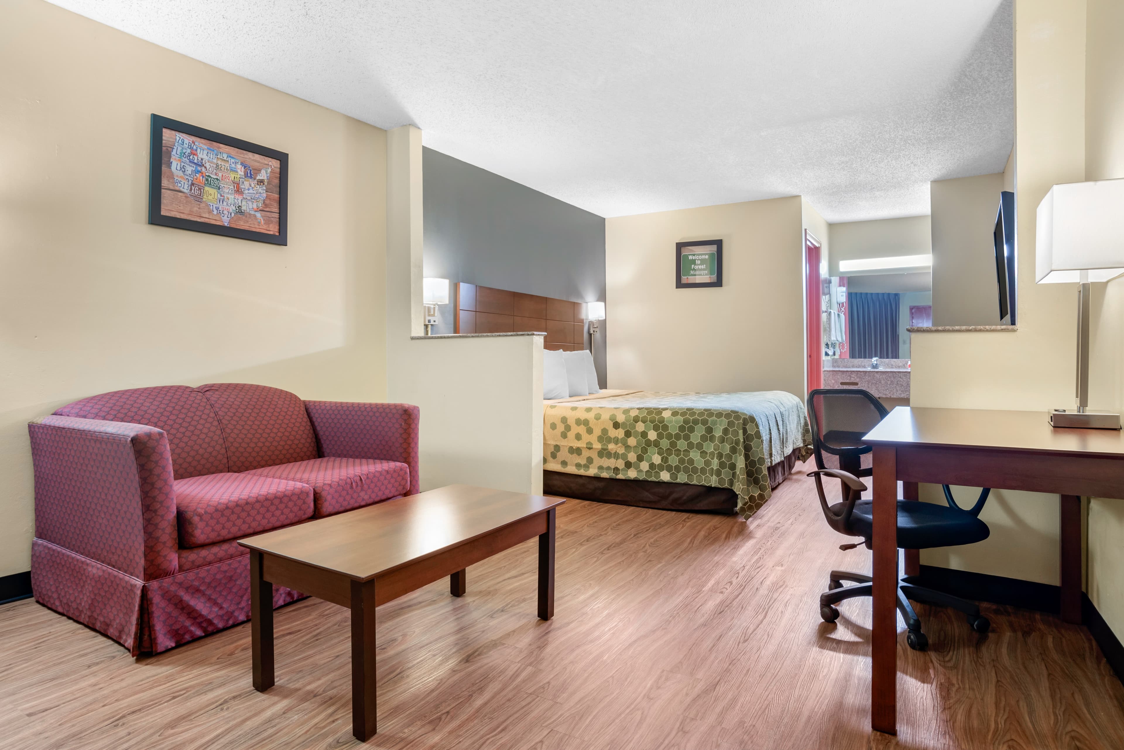 Econo Lodge Inn & Suites Forest — 26