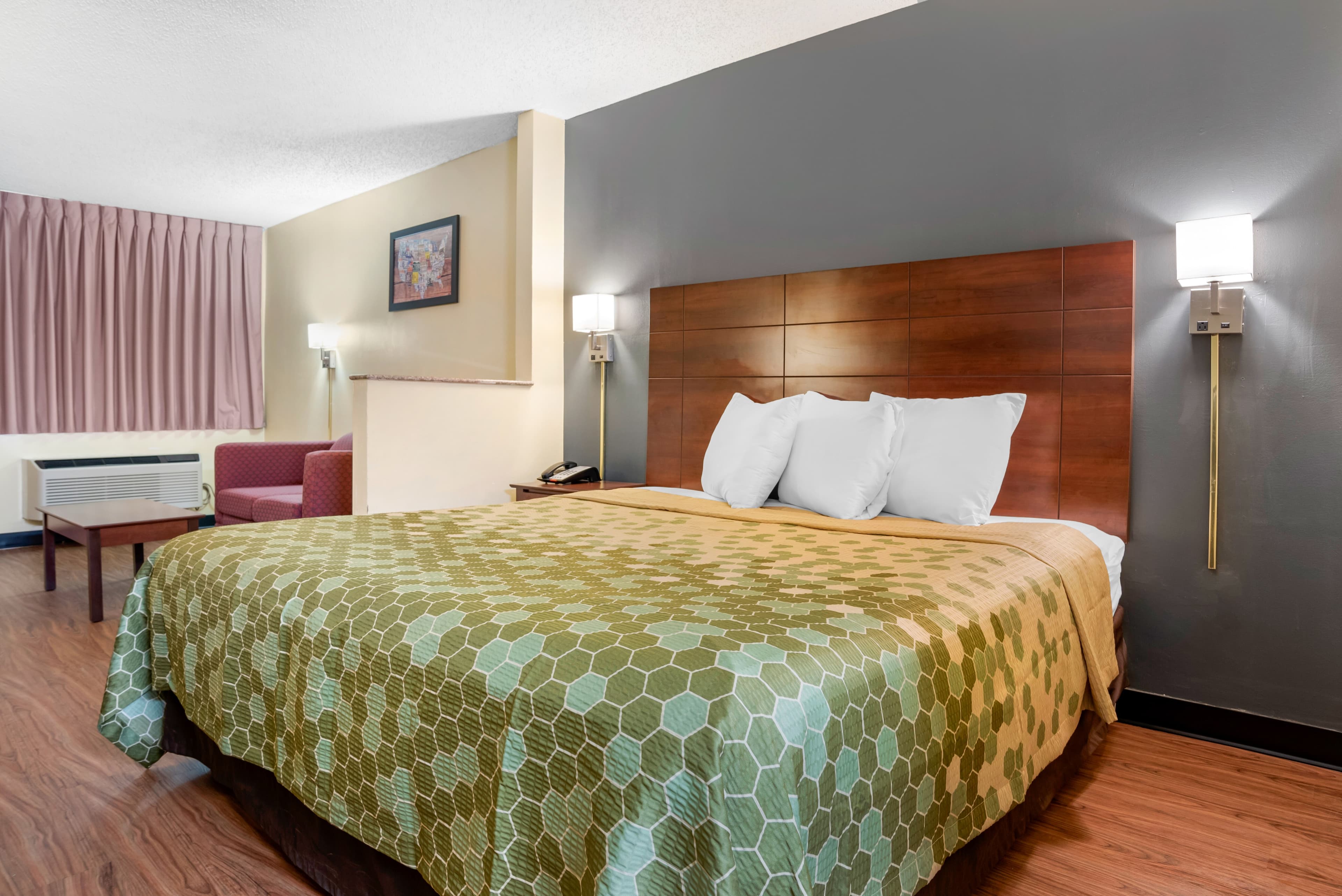 Econo Lodge Inn & Suites Forest — 29