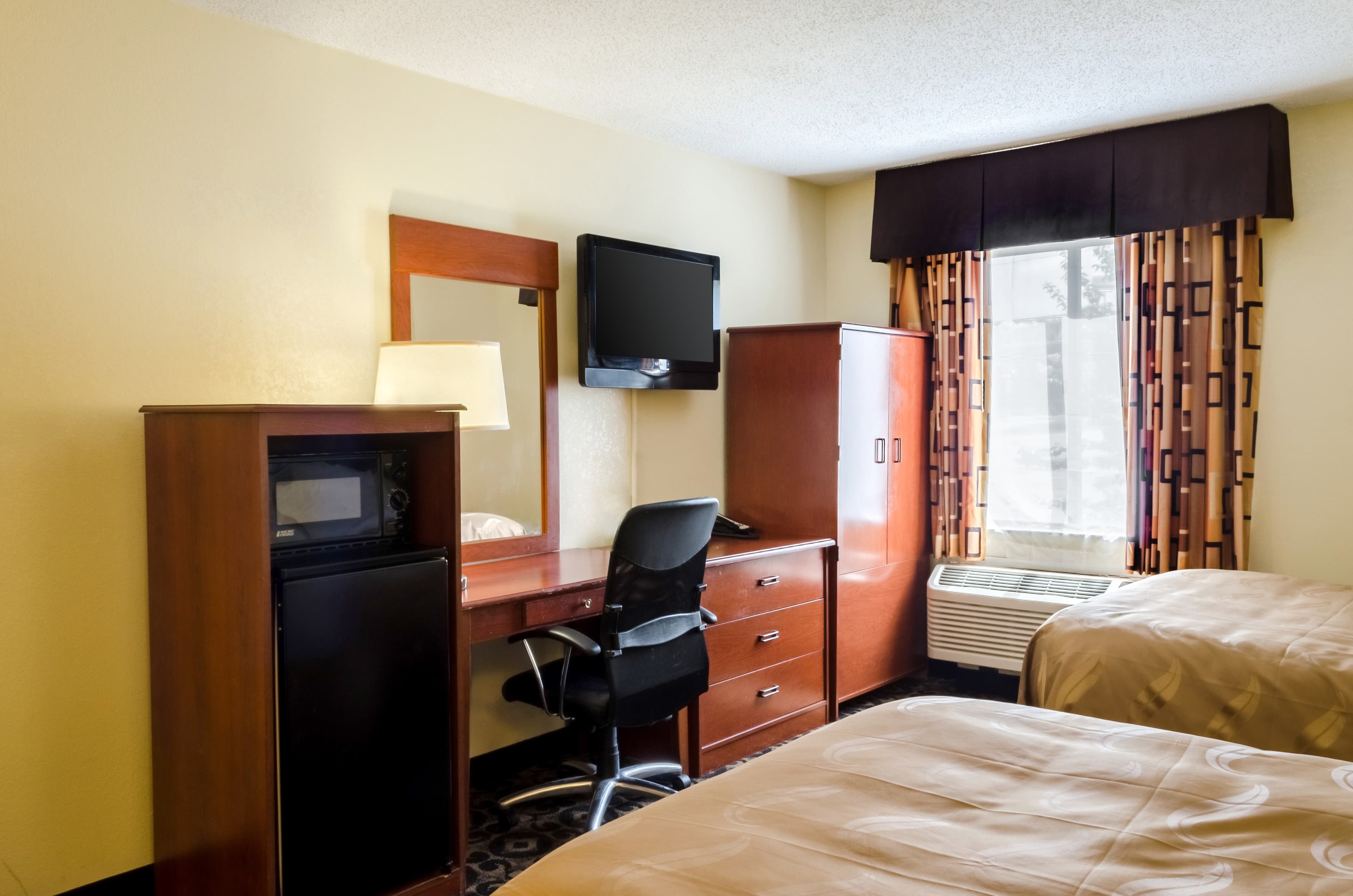Quality Inn Meridian - Image 4