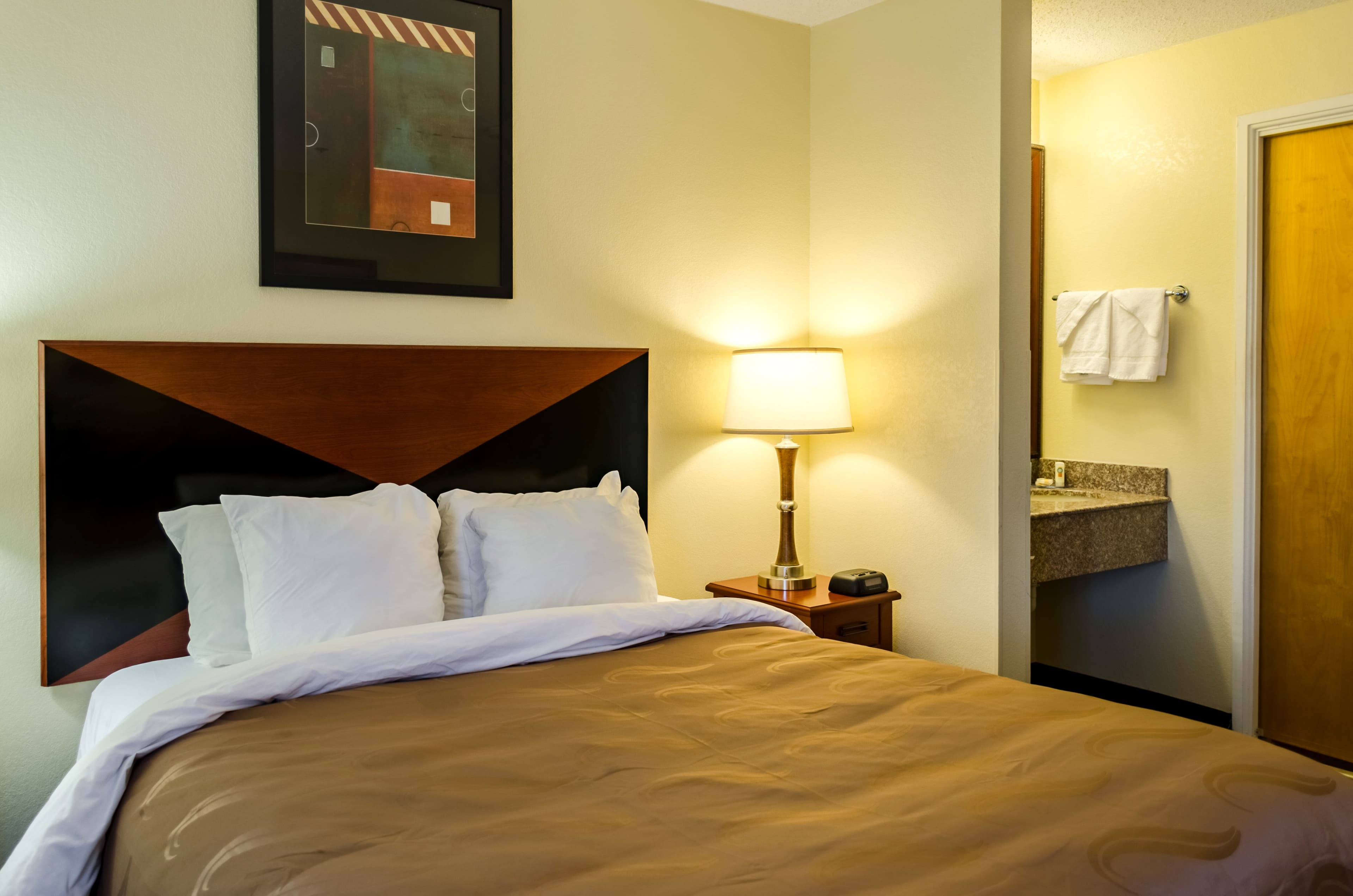 Quality Inn Meridian - Image 5