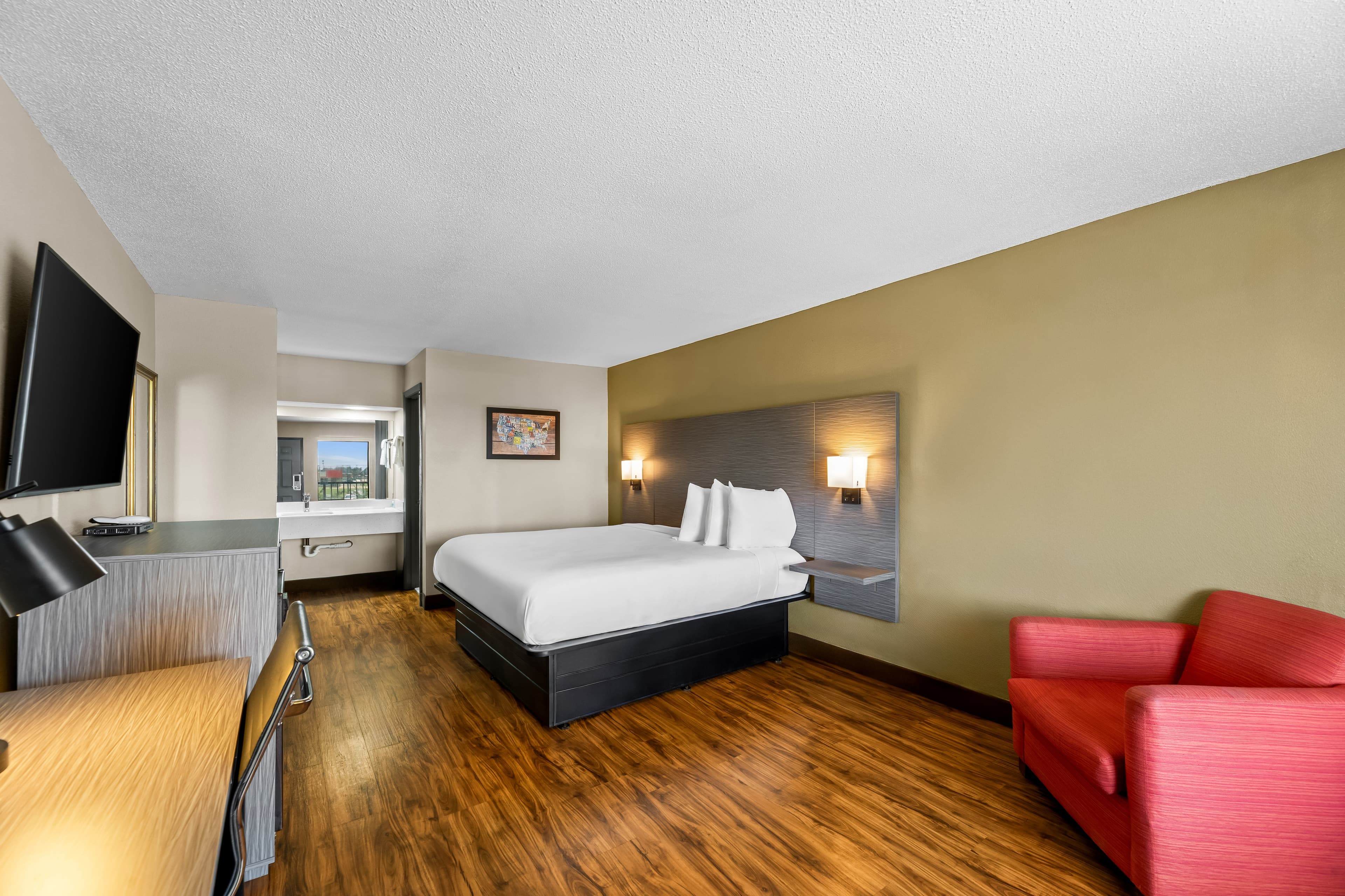 Econo Lodge Greenville — 13