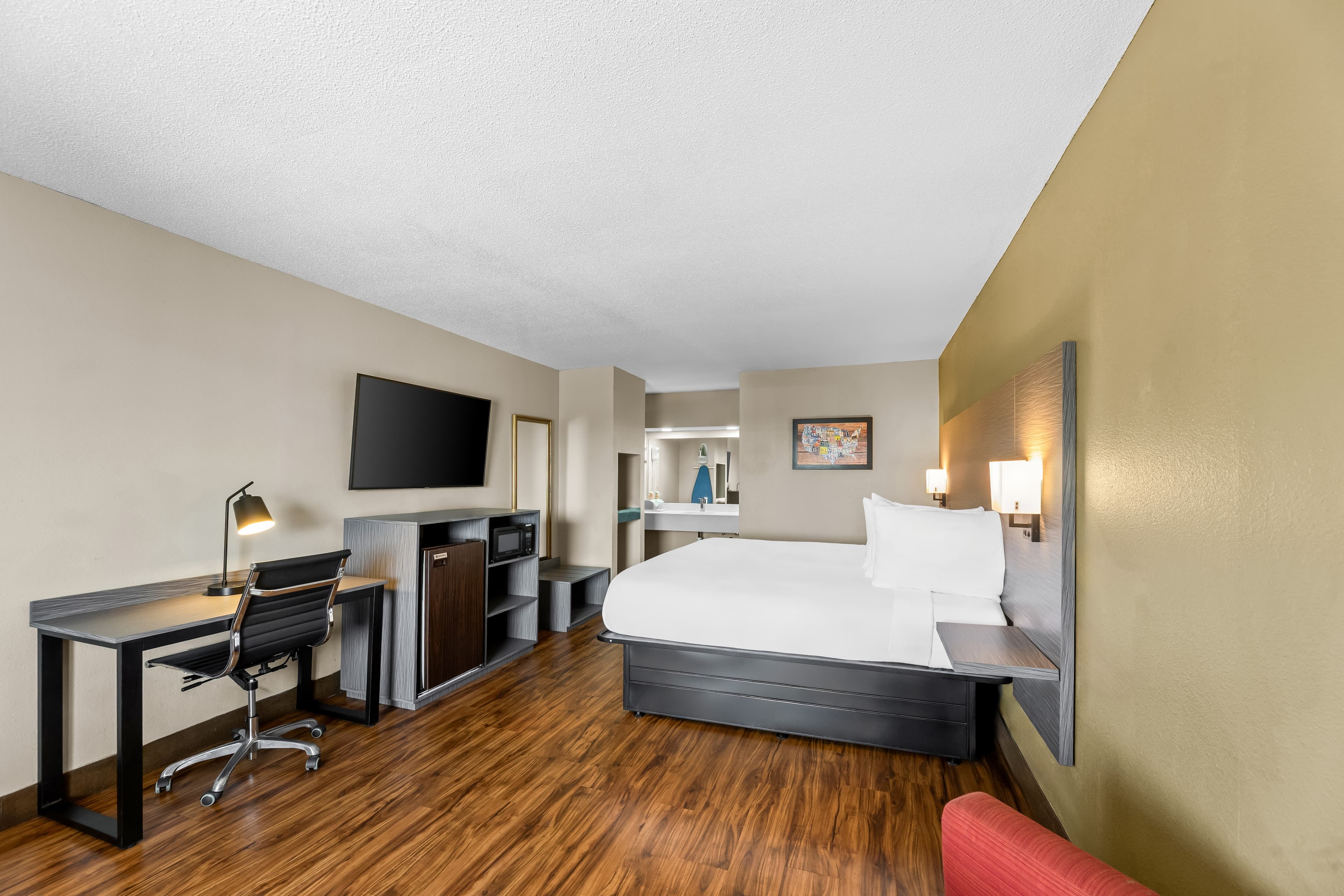 Econo Lodge Greenville — 14
