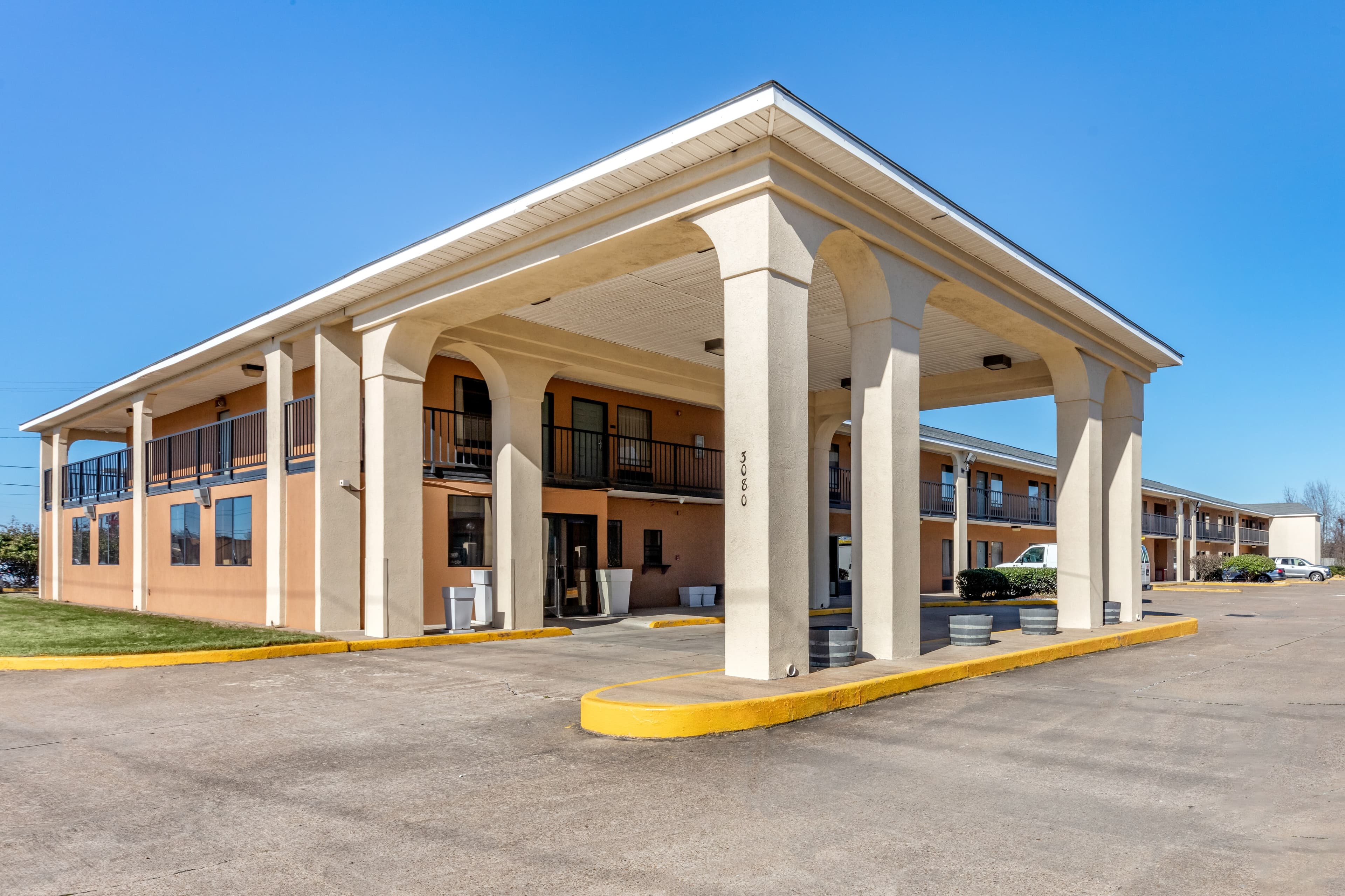 Econo Lodge Greenville - Image 1
