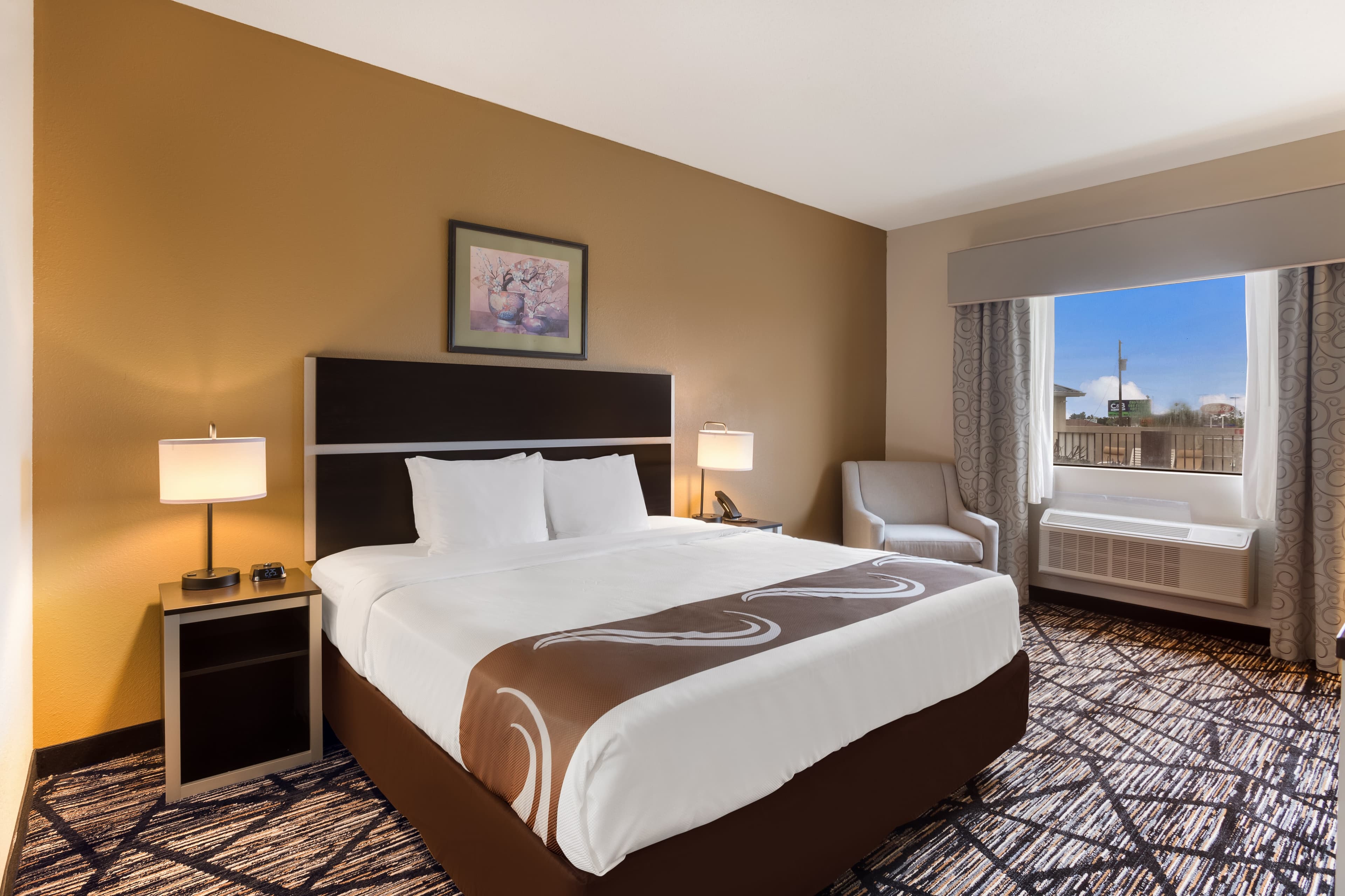 Quality Inn & Suites Pearl-Jackson - Image 2