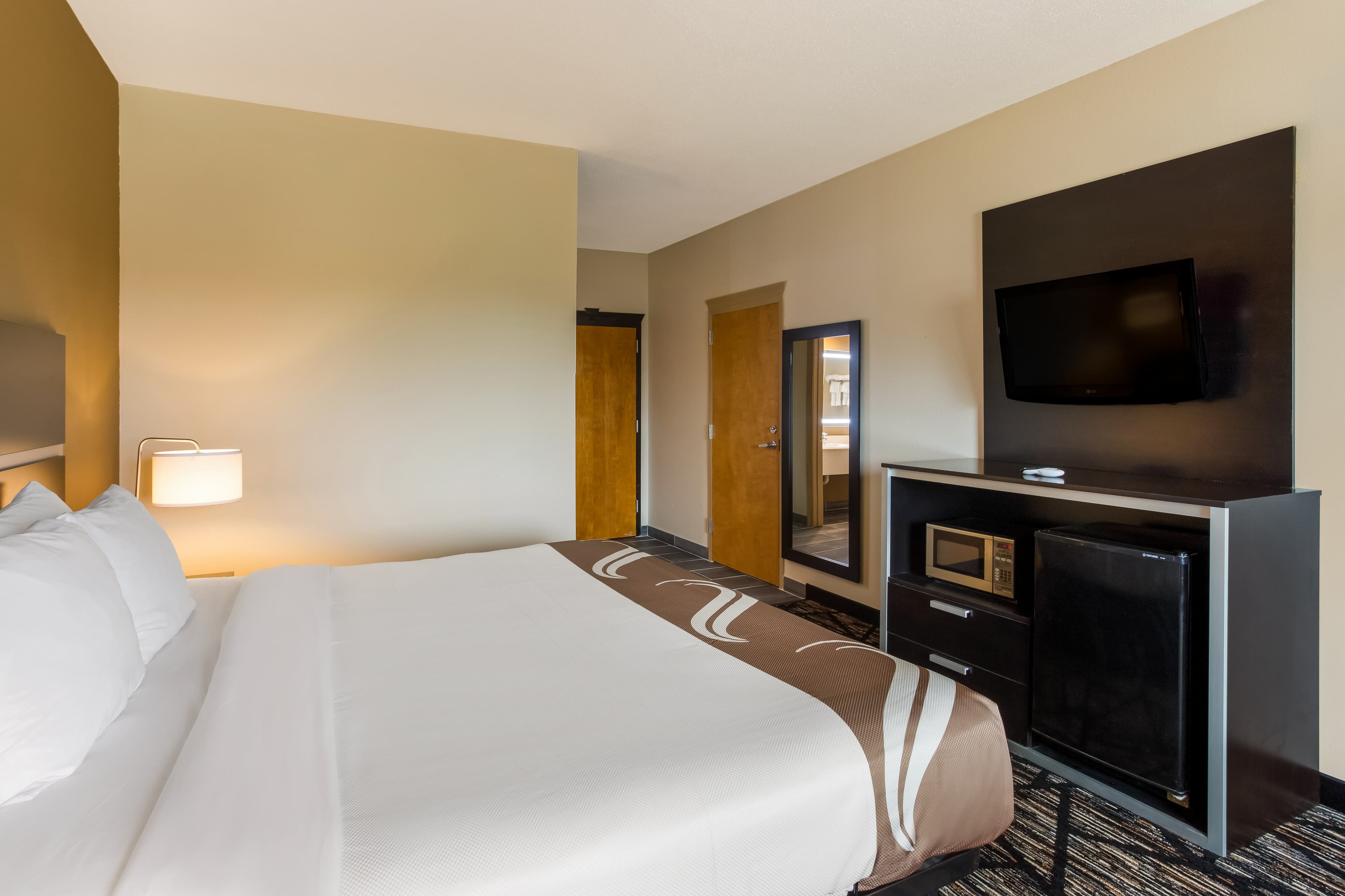 Quality Inn & Suites Pearl-Jackson — 8