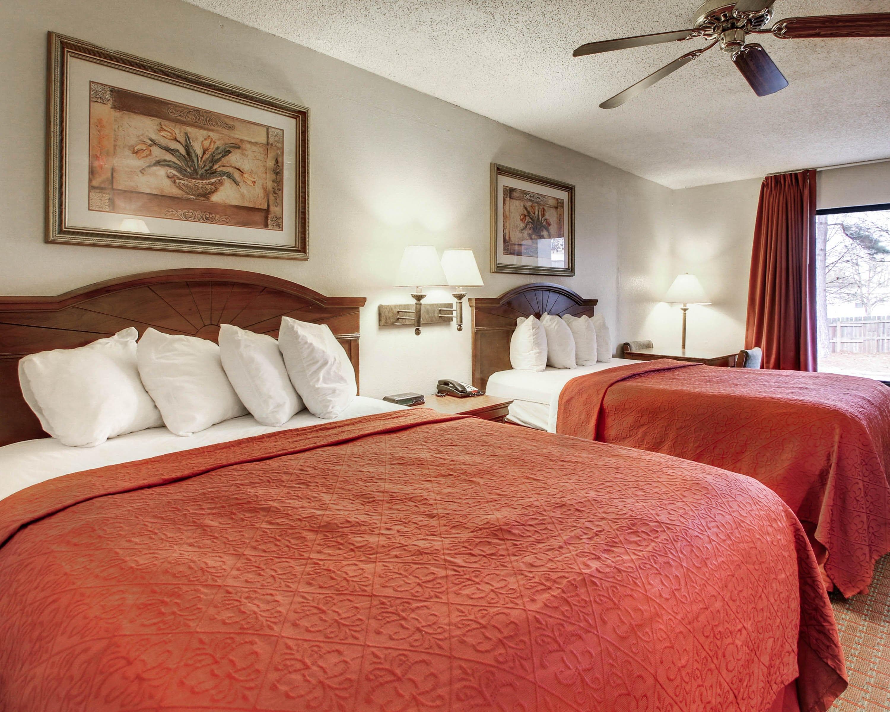 Quality Inn & Suites Clinton - Jackson West — 14