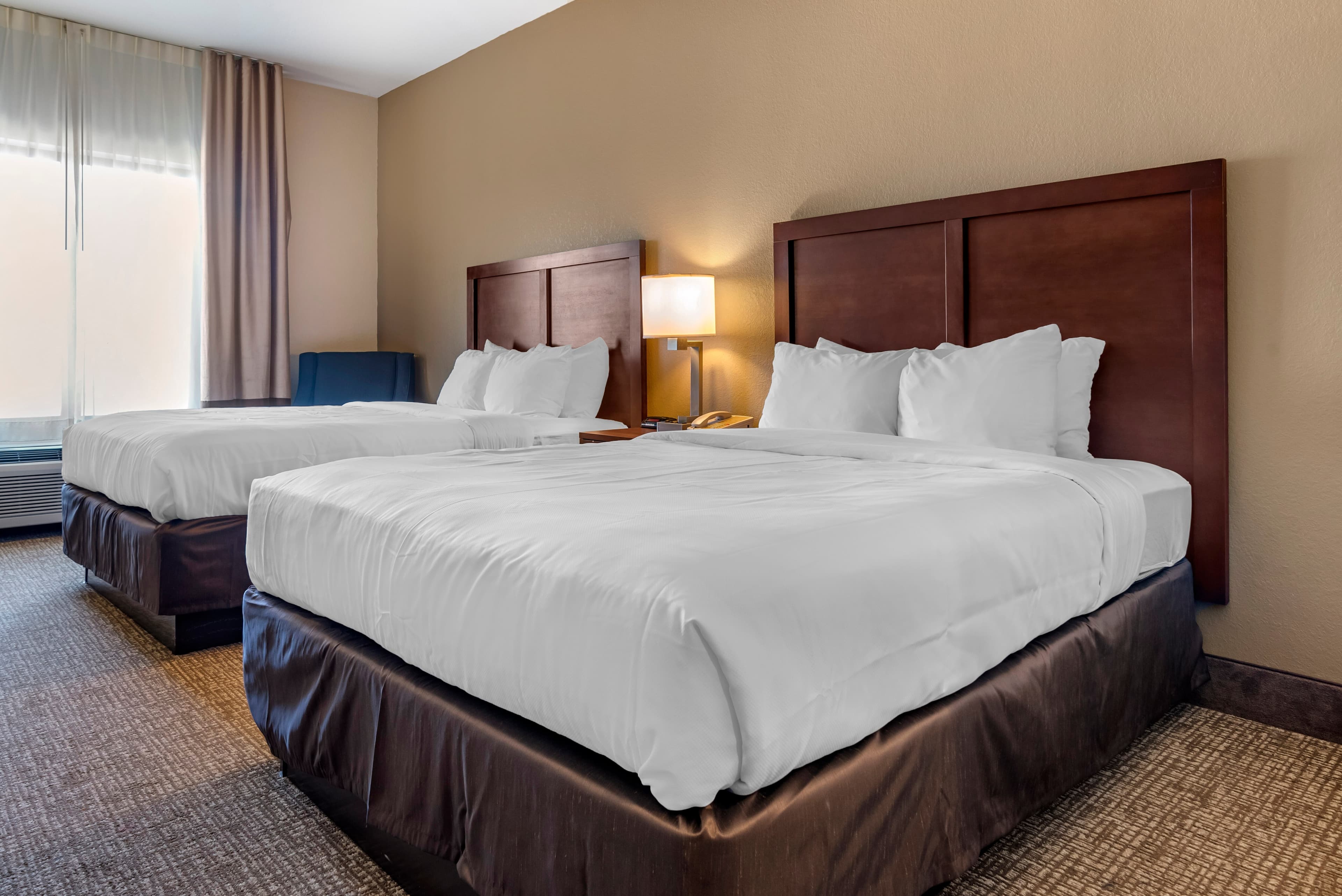 Comfort Inn & Suites Clinton - Jackson West — 12